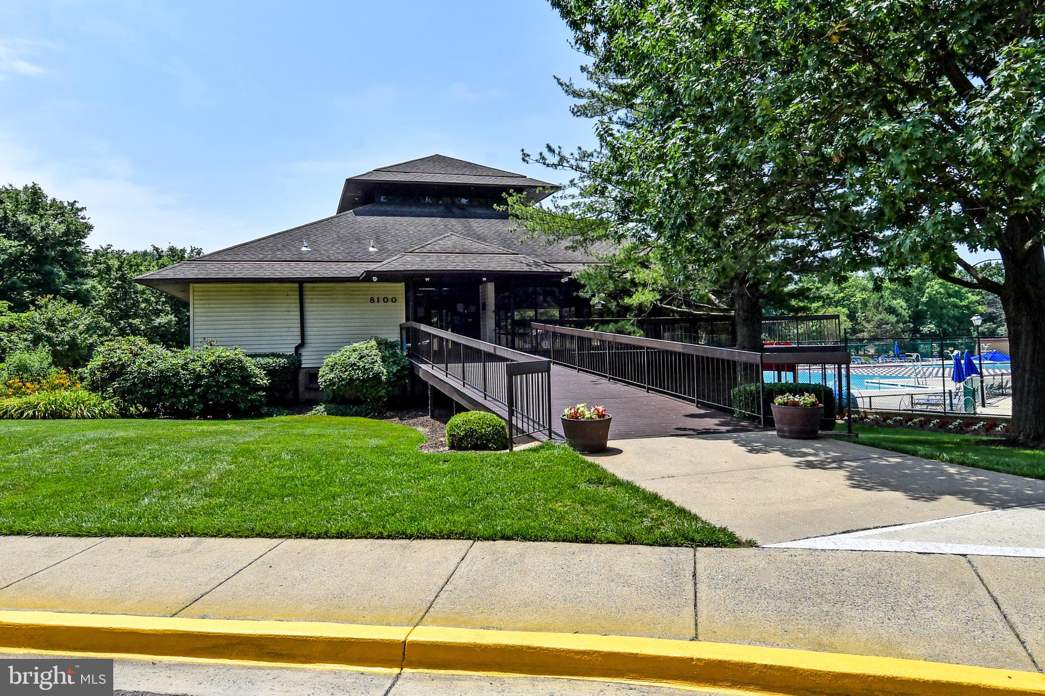 WILLOW WOOD - Residential Lease