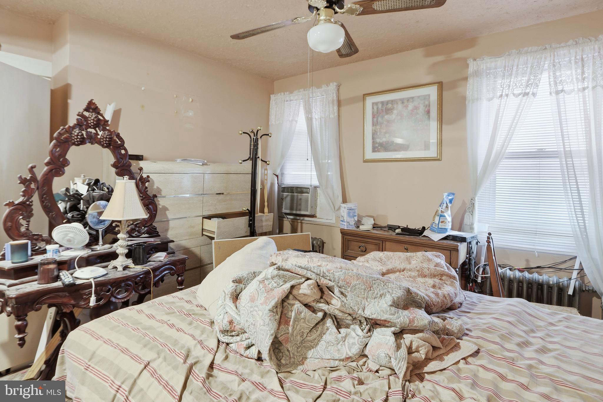 STRAWBERRY MANSION - Residential