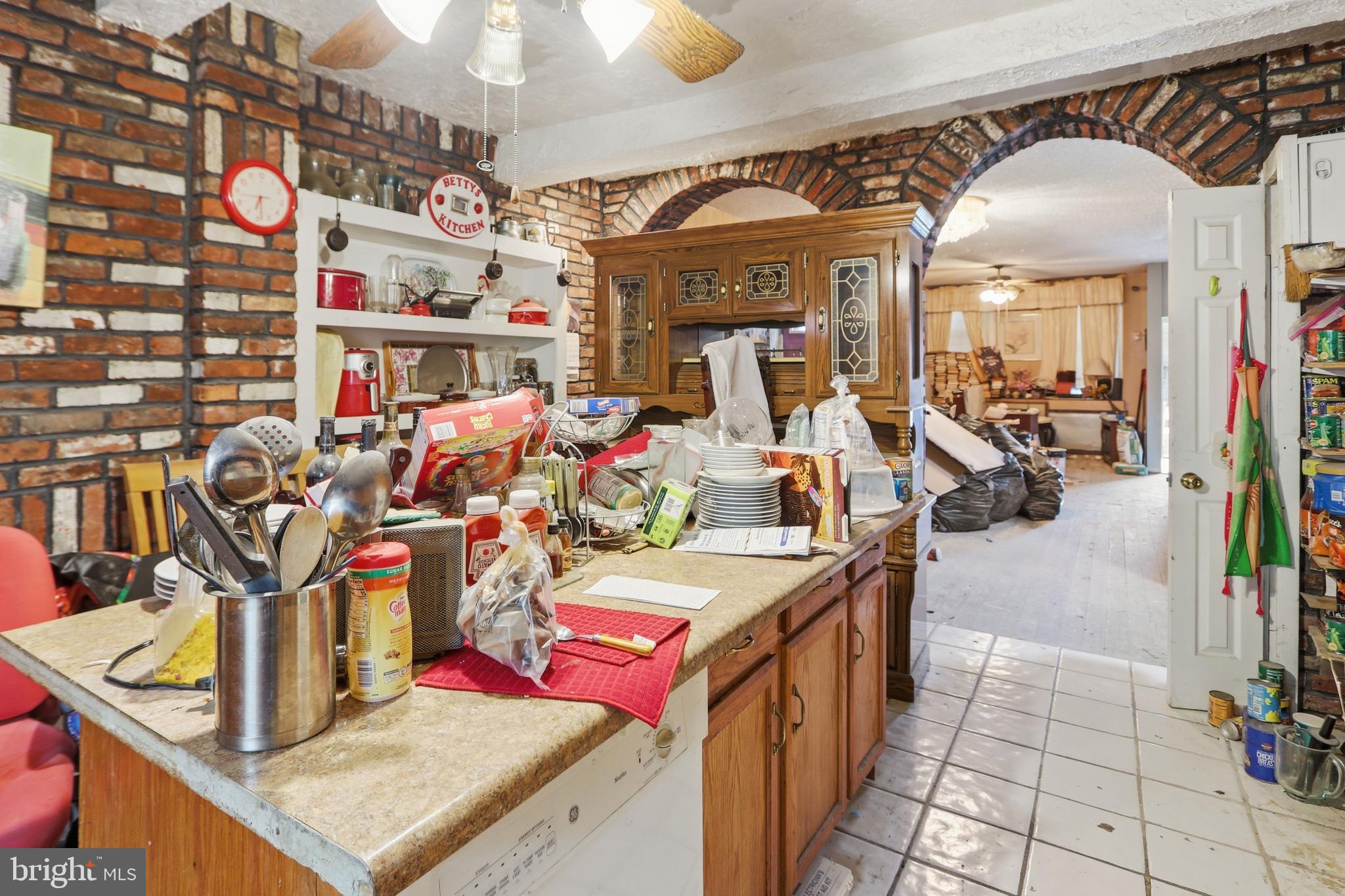 STRAWBERRY MANSION - Residential