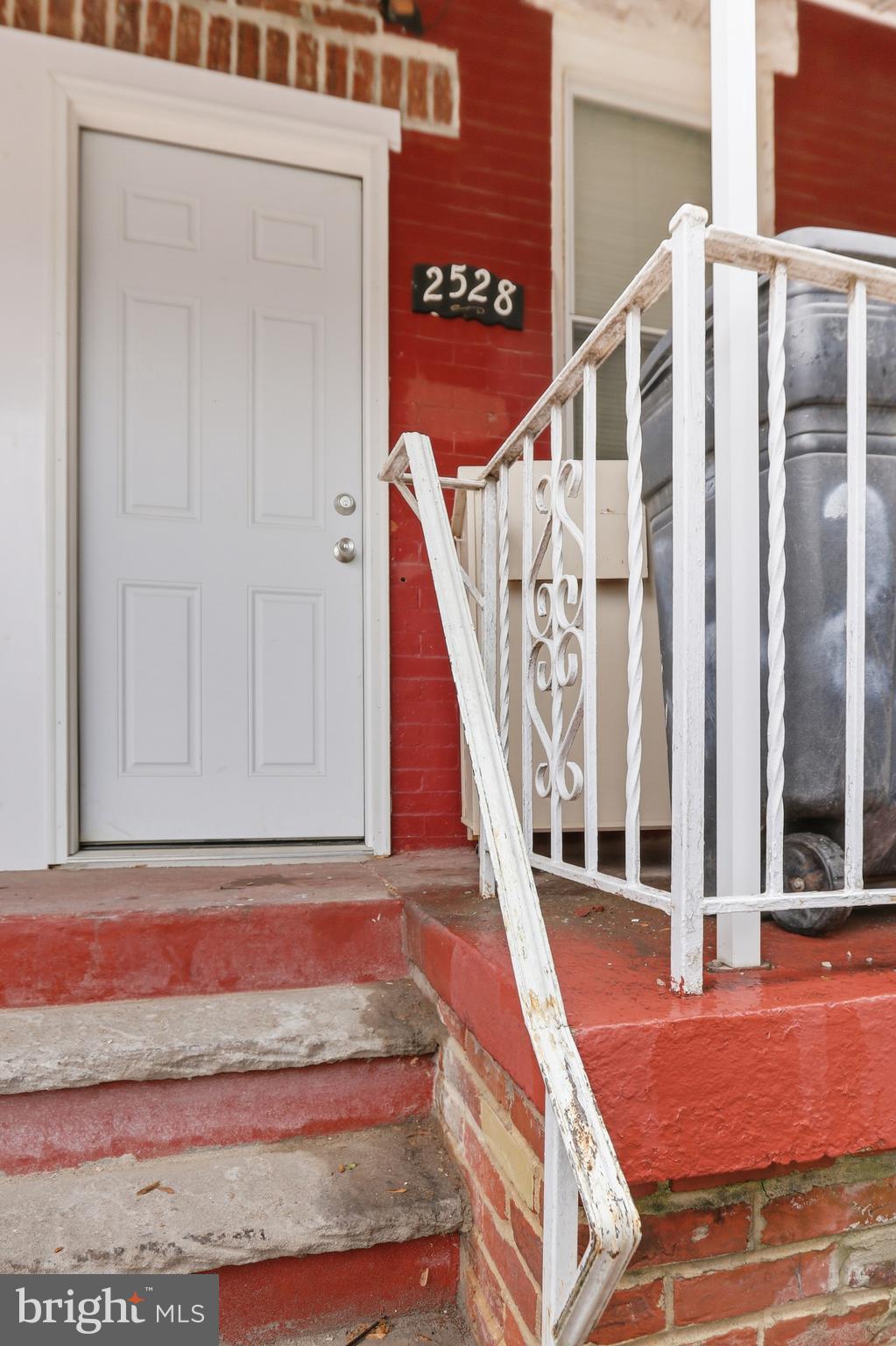 STRAWBERRY MANSION - Residential
