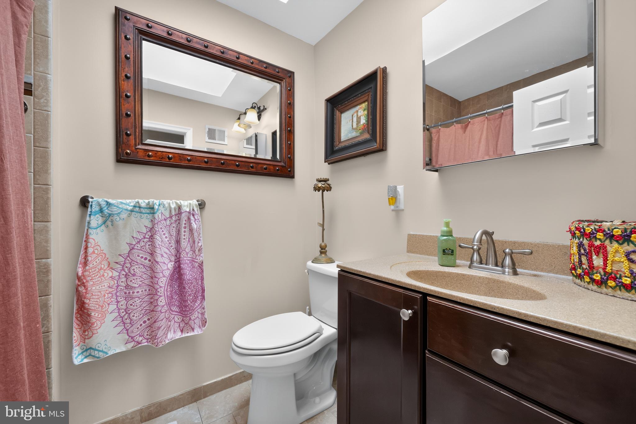 HOLME CIRCLE - Residential