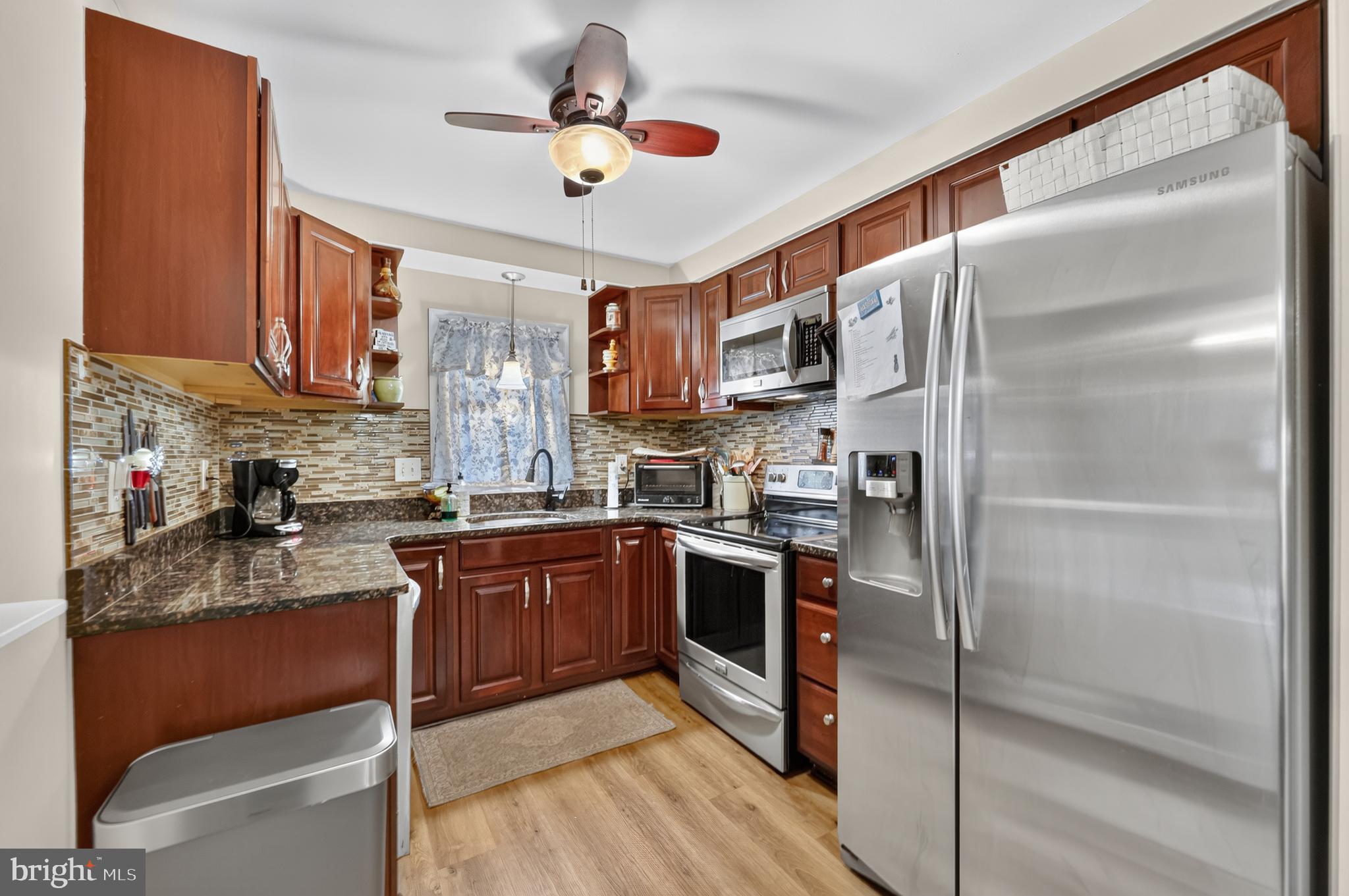 HOLME CIRCLE - Residential
