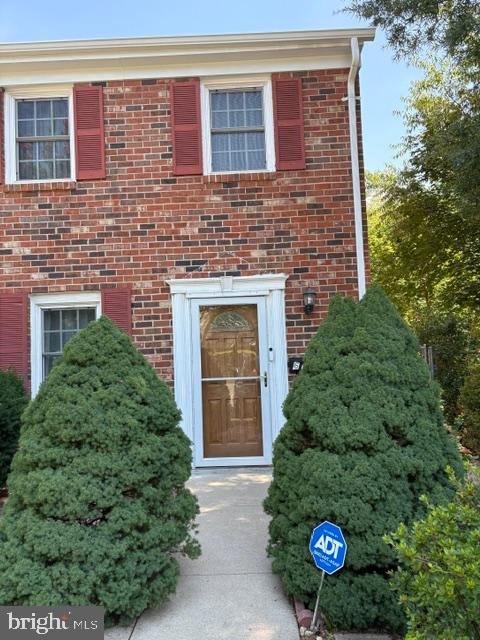 OLDE GREENWICH - Residential