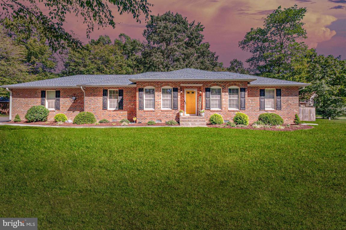 MUST SEE TODAY!  No showings after 5:30 pm on Monday, September 27th.  Welcome Home to 3830 Tarrington Pl!  This rambler-style home is located on a large corner lot in the quiet neighborhood of Tarrington Creek. With many updates throughout, this home is priced to sell! It's main level living at its best! Featuring a beautifully updated kitchen with granite countertops and a large island,  newly renovated bathrooms and flooring, an office, brick fireplace, sunroom, huge bonus room, and a 2 car side loading garage. New fixtures and crown molding throughout the entire home are a nice touch. The spacious fenced yard and deck are perfect for entertaining or for simply relaxing after a long day. This home WILL NOT last long! Don't miss your opportunity to be the proud new owner.