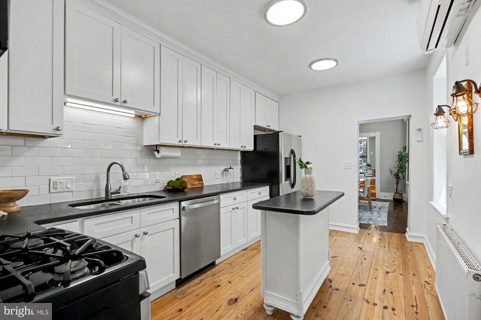 UPPER FELLS POINT - Residential
