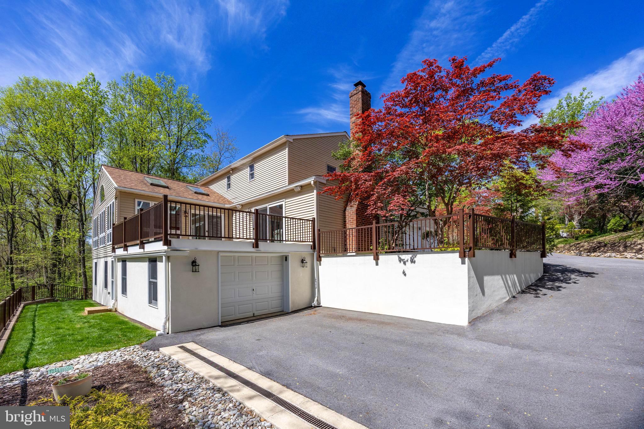 ASHBRIDGE - Residential