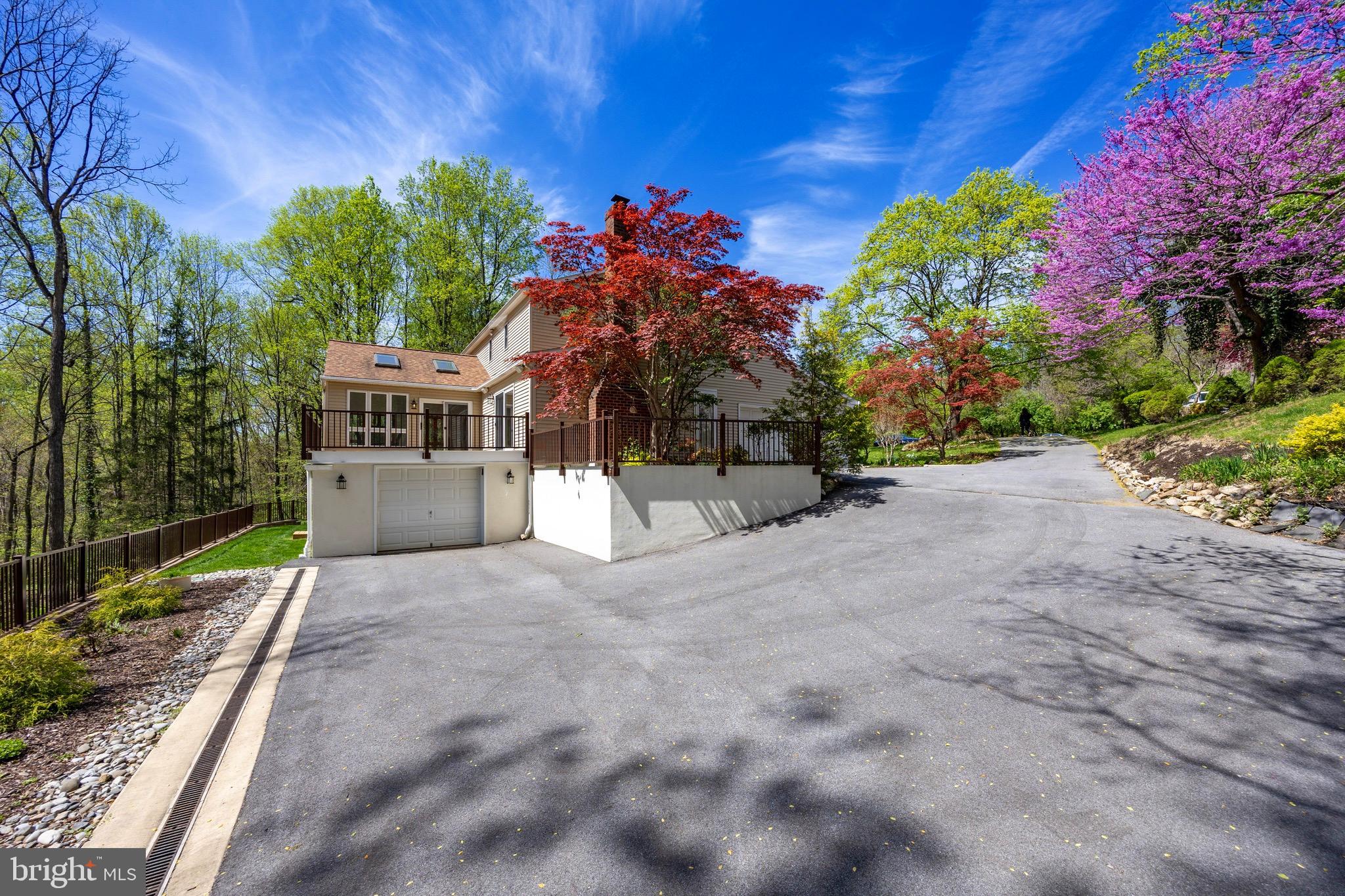 ASHBRIDGE - Residential