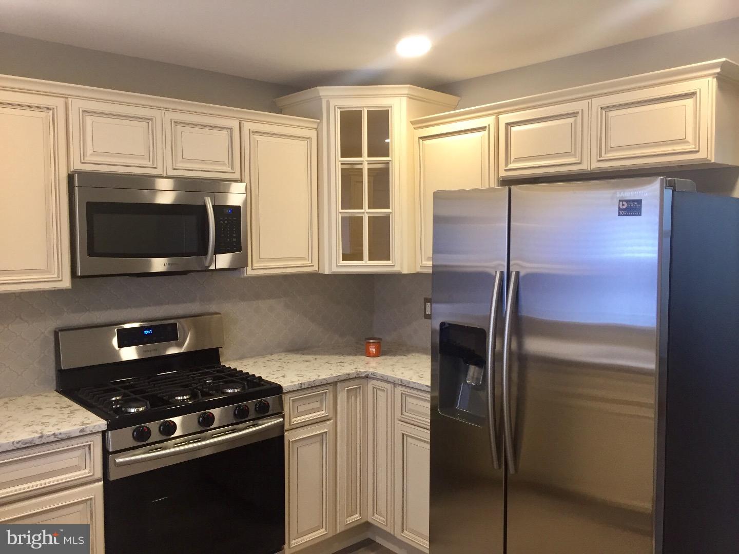 PORT RICHMOND - Residential