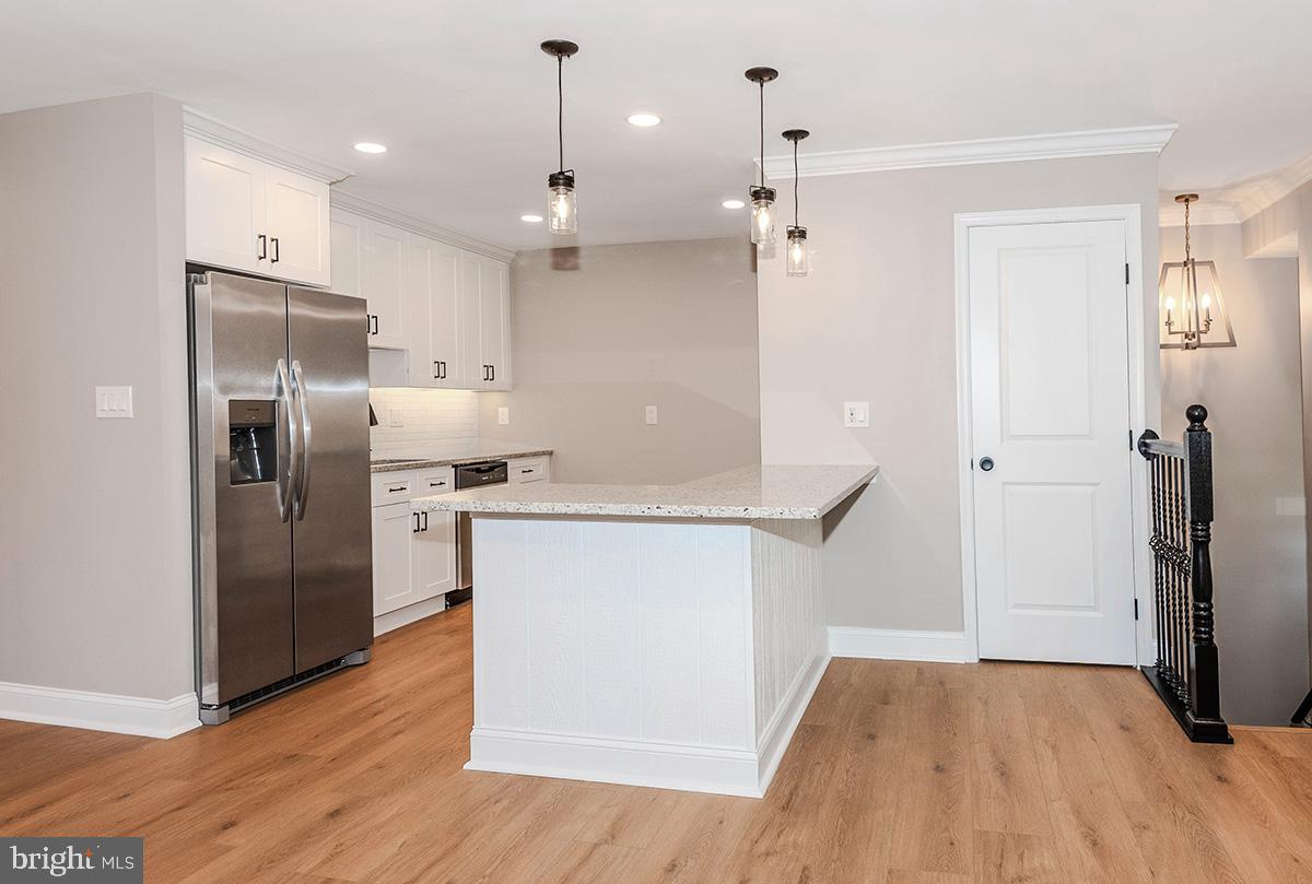 QUEENS PARK - Residential