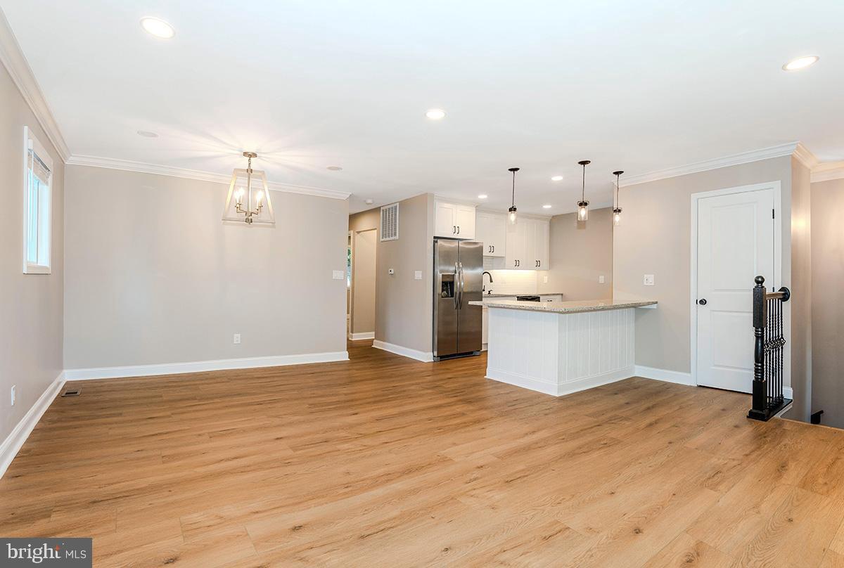 QUEENS PARK - Residential