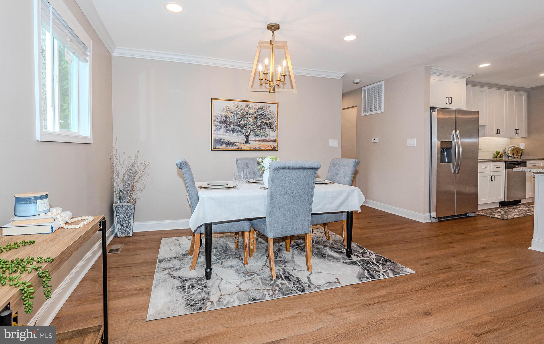 QUEENS PARK - Residential