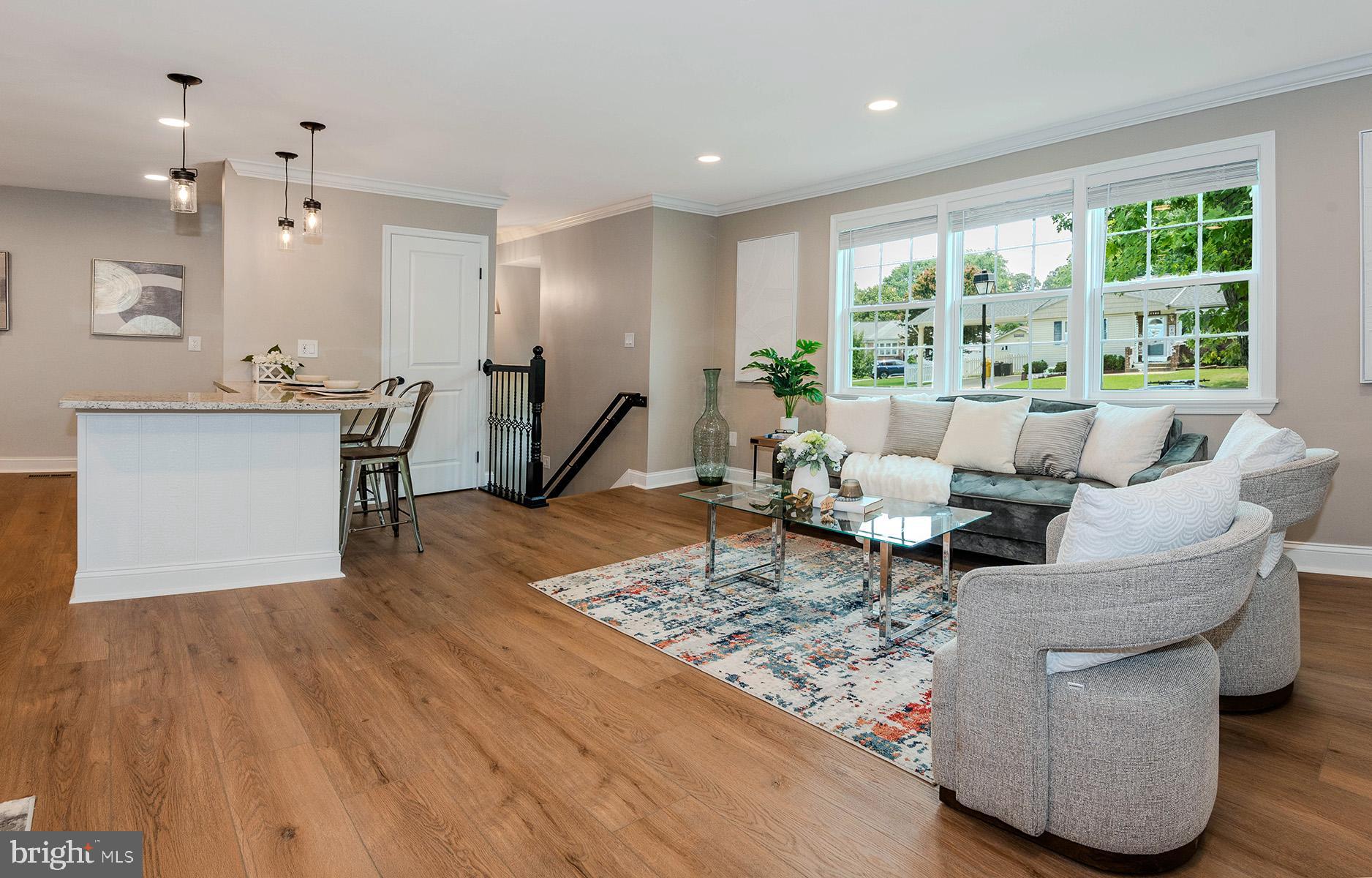 QUEENS PARK - Residential