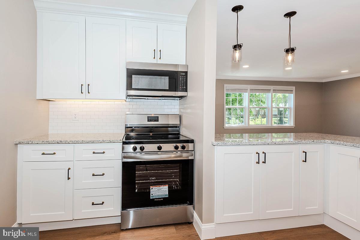 QUEENS PARK - Residential