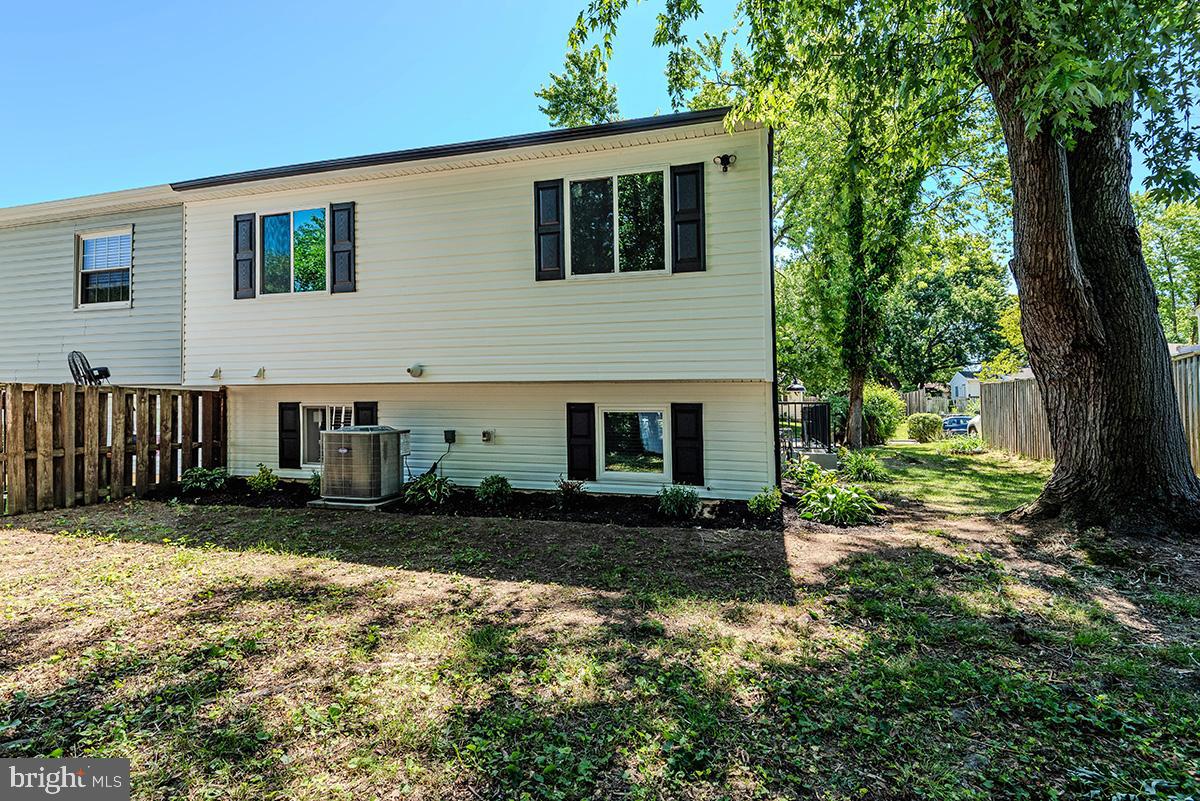 QUEENS PARK - Residential