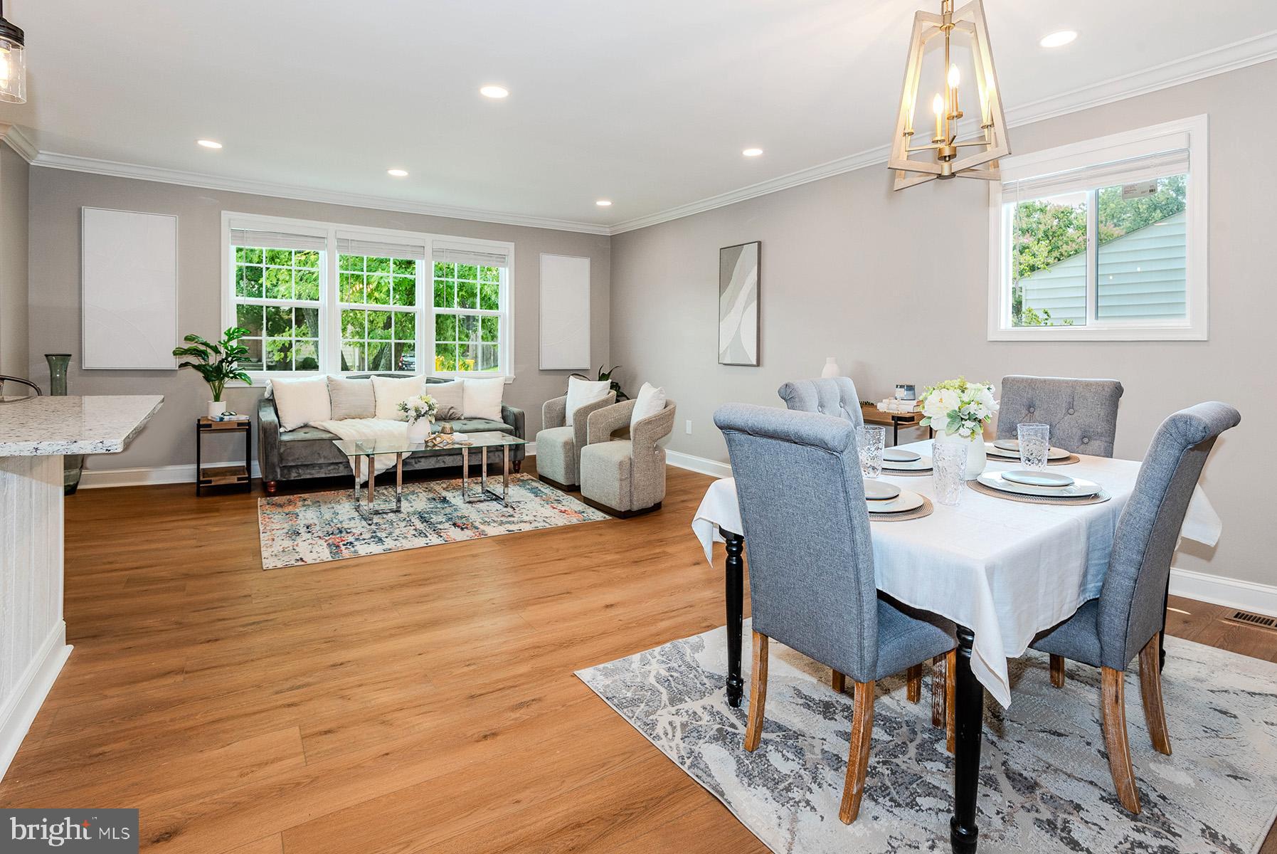 QUEENS PARK - Residential