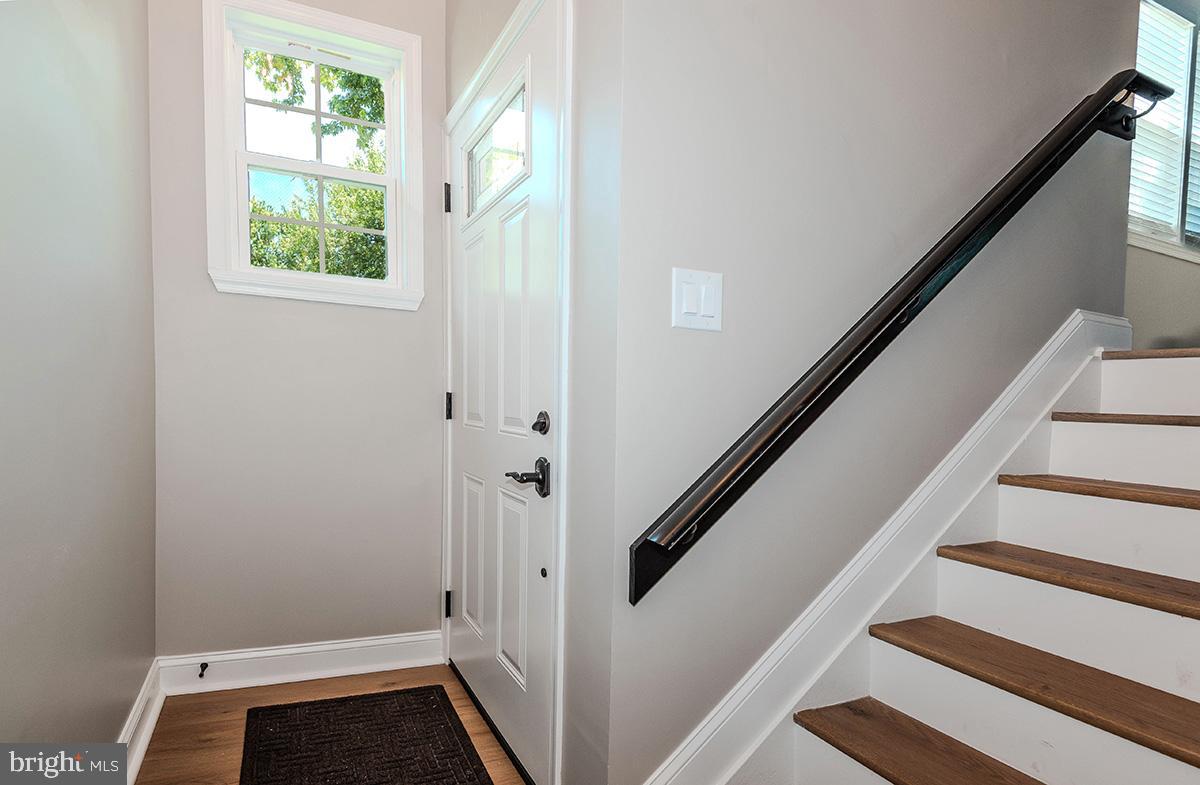 QUEENS PARK - Residential