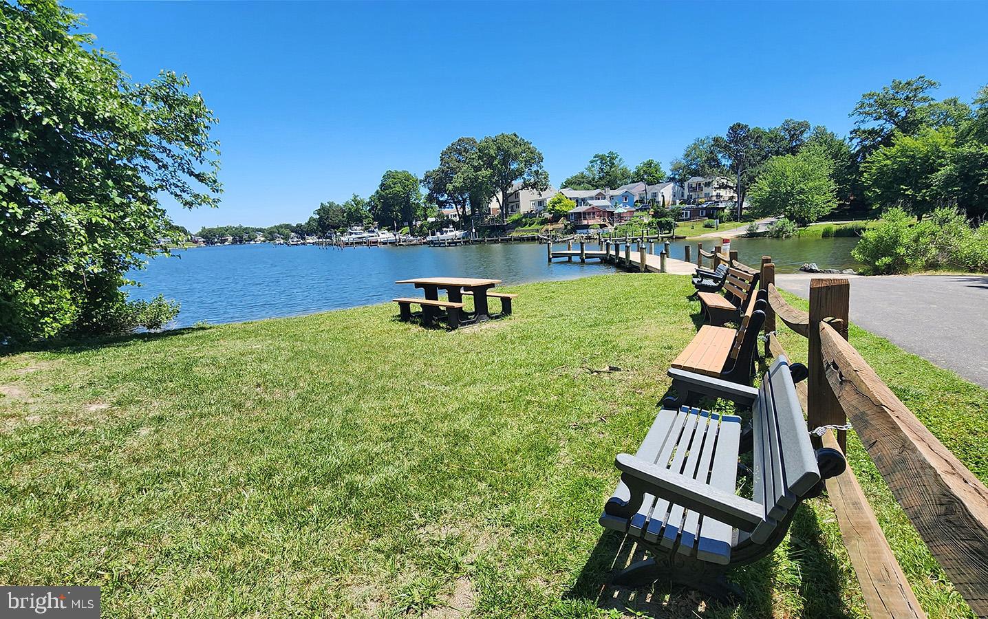 QUEENS PARK - Residential