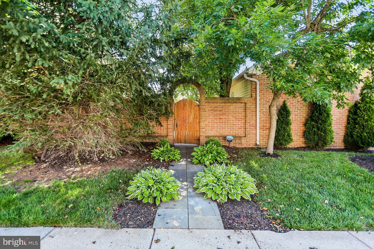 WORMANS MILL - Residential