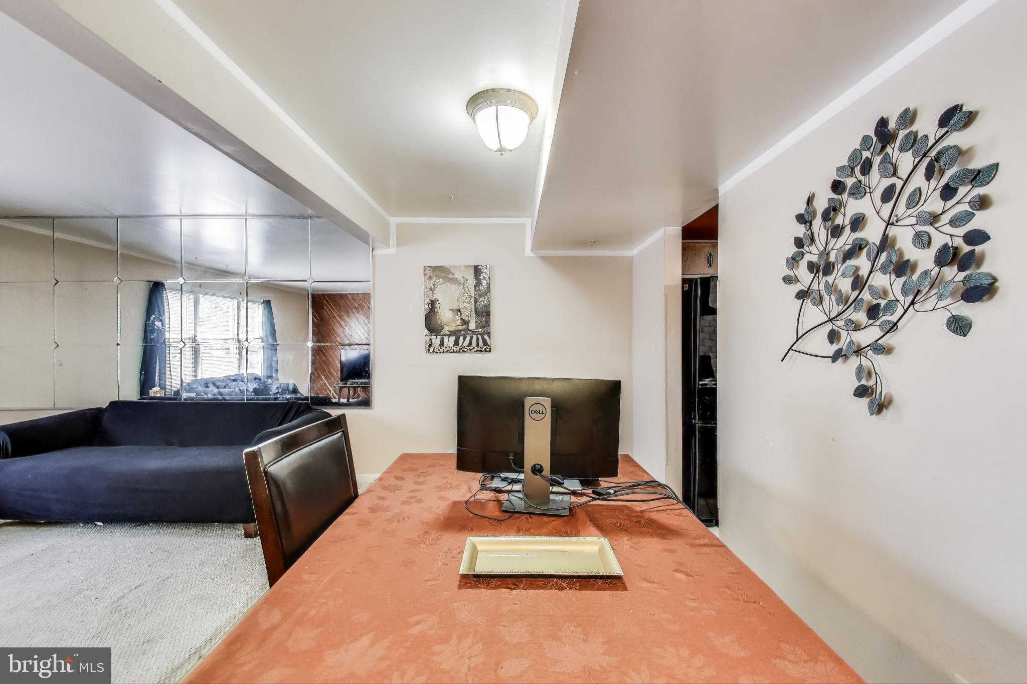 HILLCREST - Residential