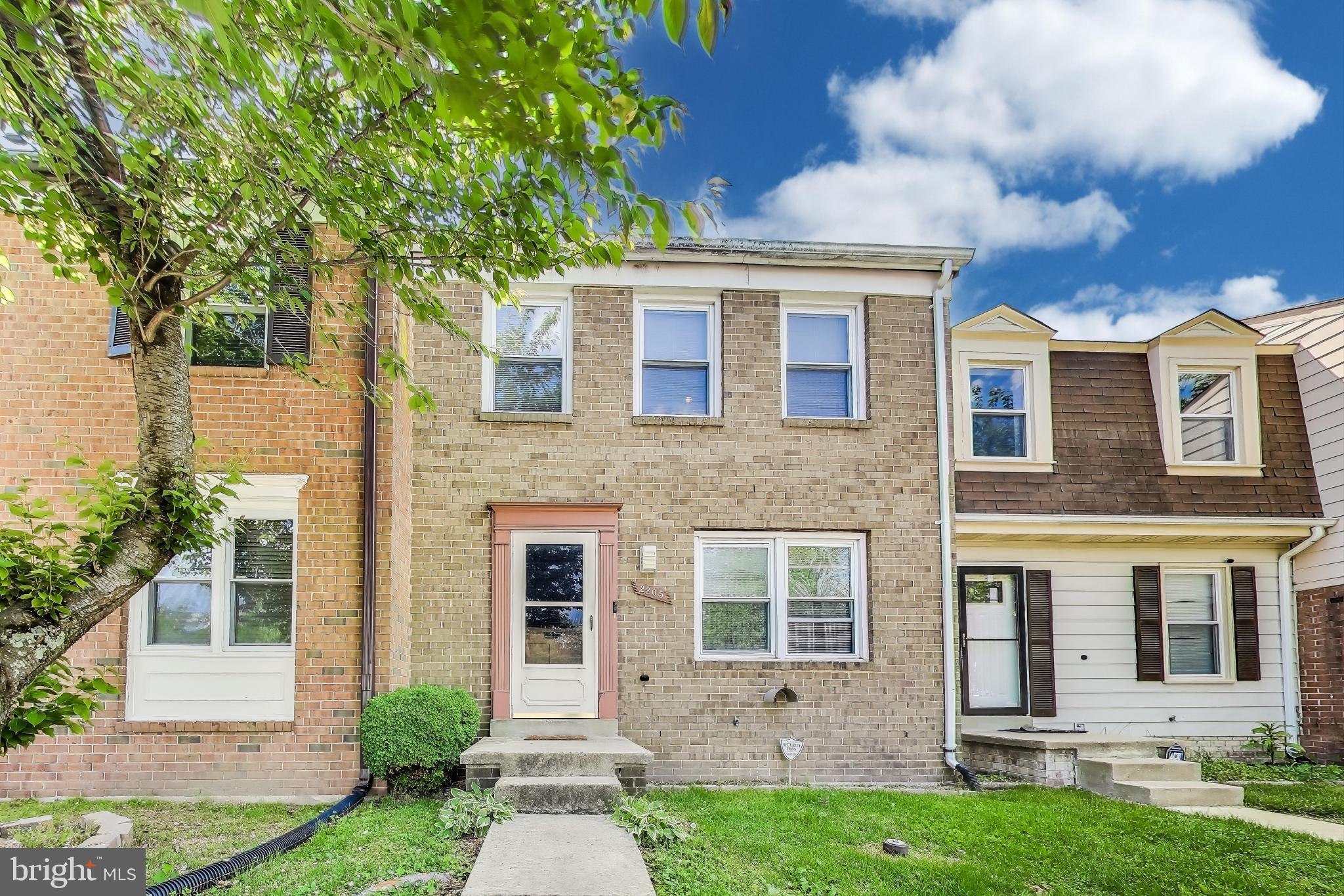 HILLCREST - Residential