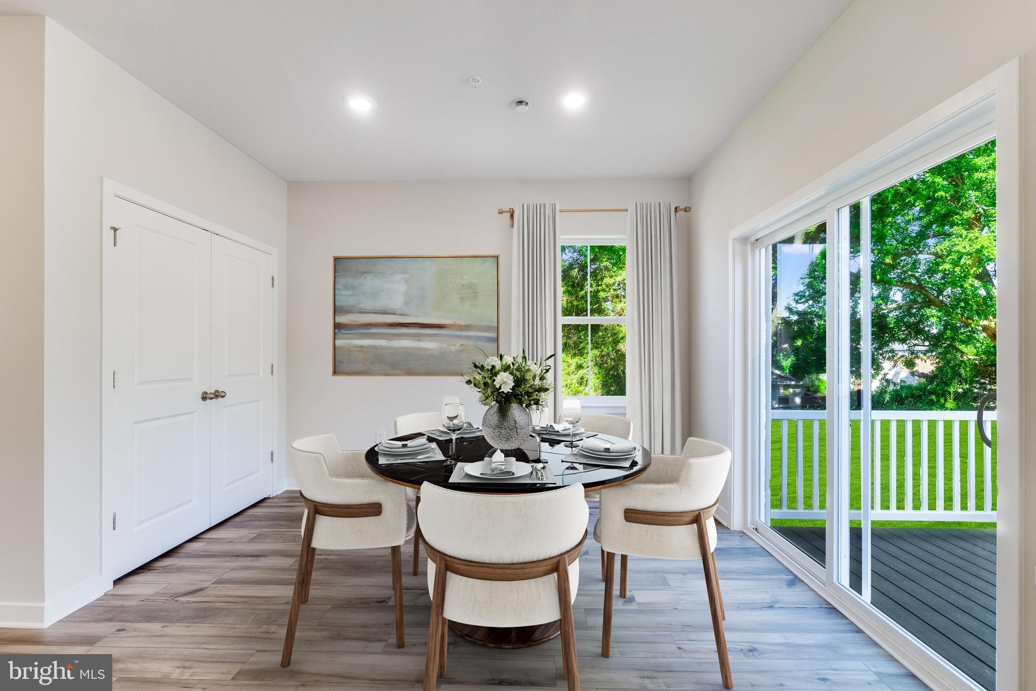 FREESTONE VILLAGE - Residential