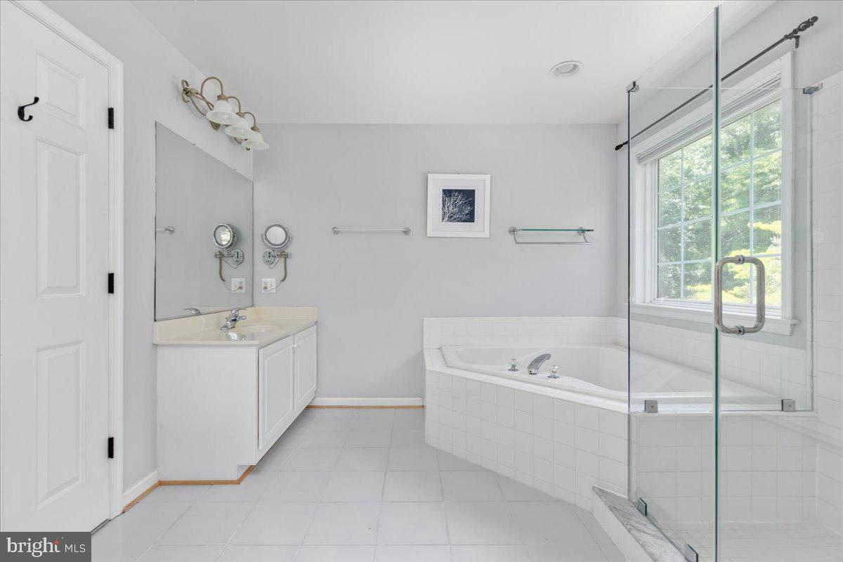 STONELEA ESTATES - Residential