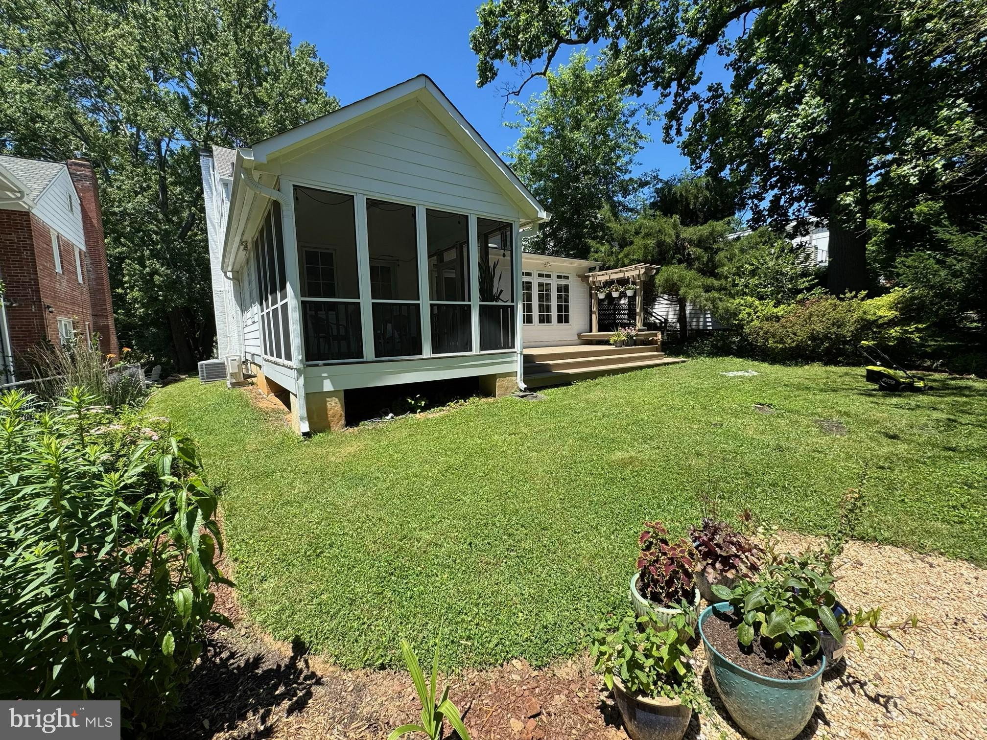 ROSEMARY HILLS - Residential