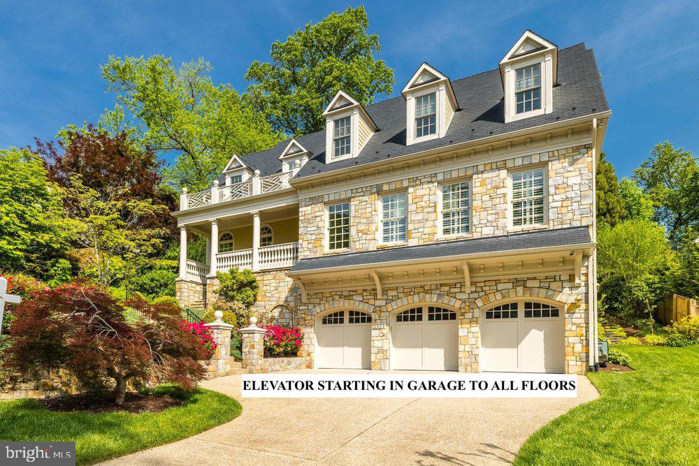 COUNTRY CLUB HILLS - Residential
