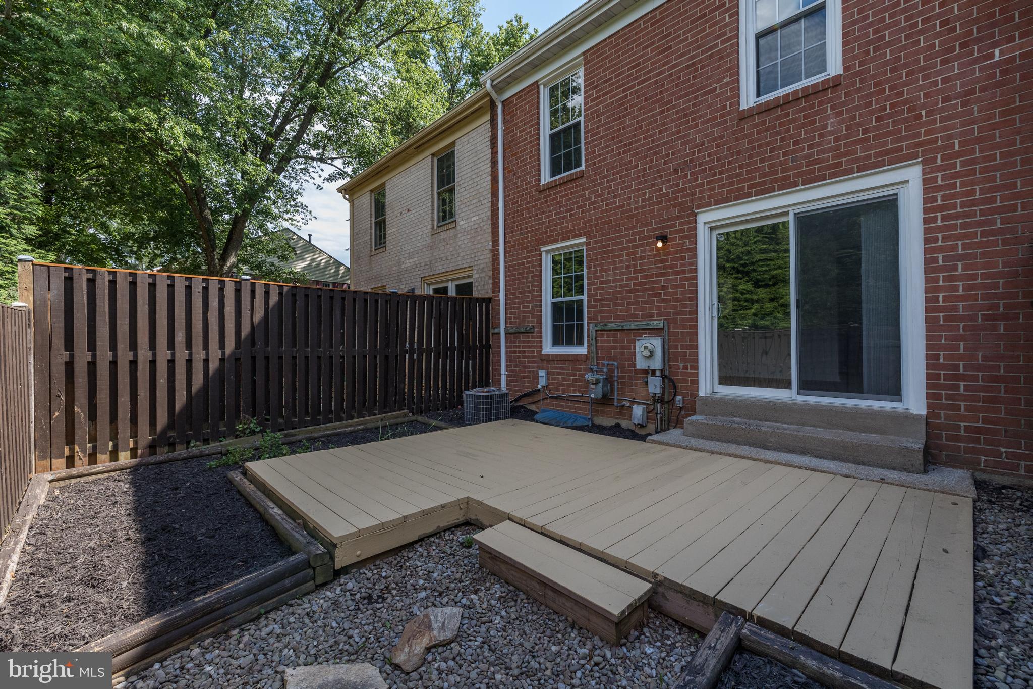 DEEPWOOD - Residential
