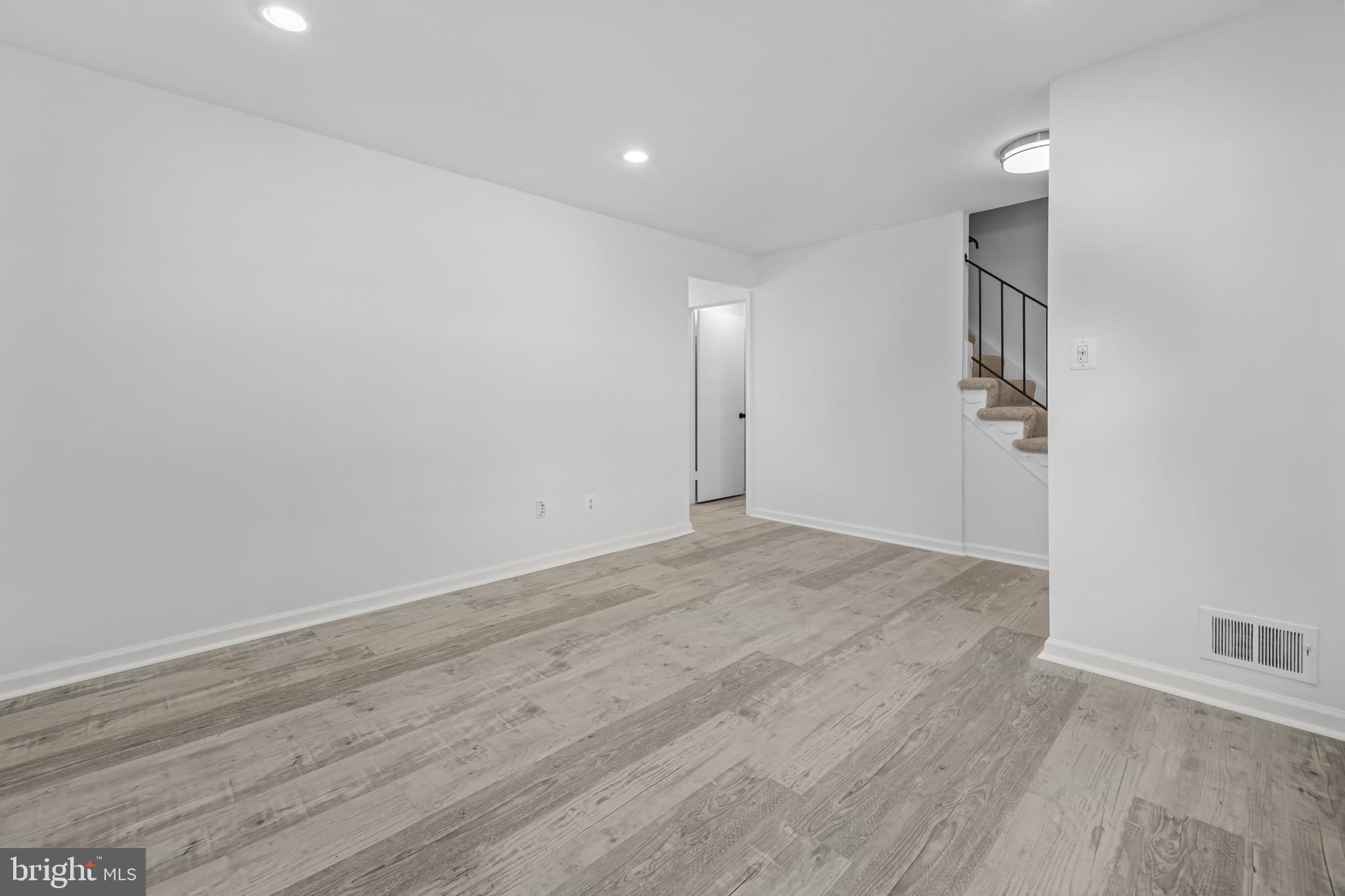 DEEPWOOD - Residential