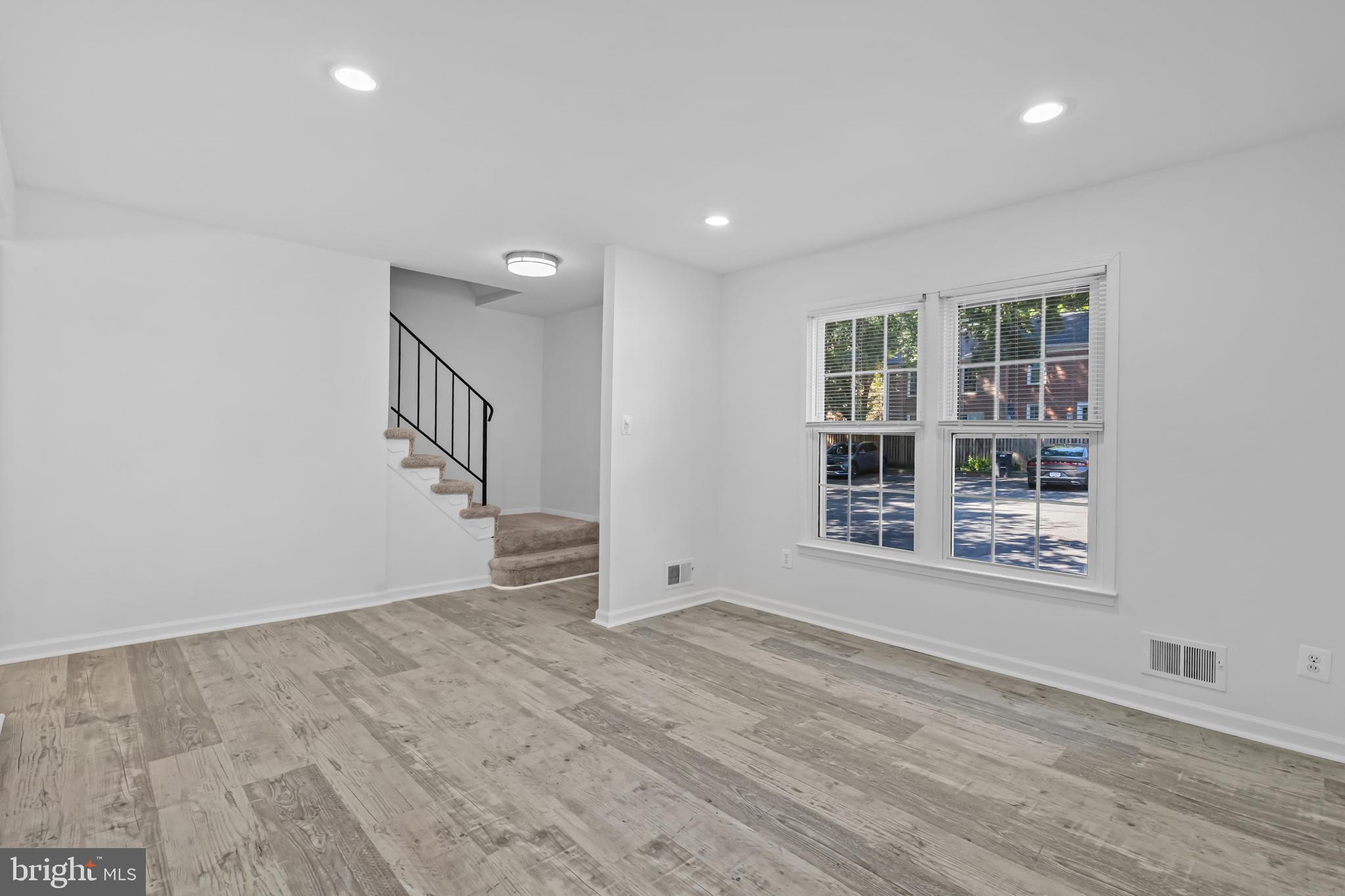 DEEPWOOD - Residential
