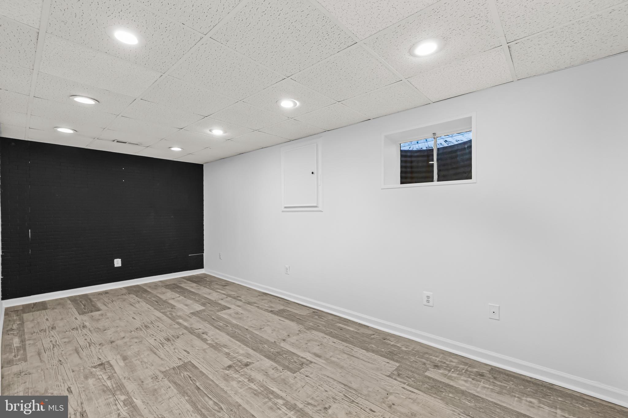 DEEPWOOD - Residential