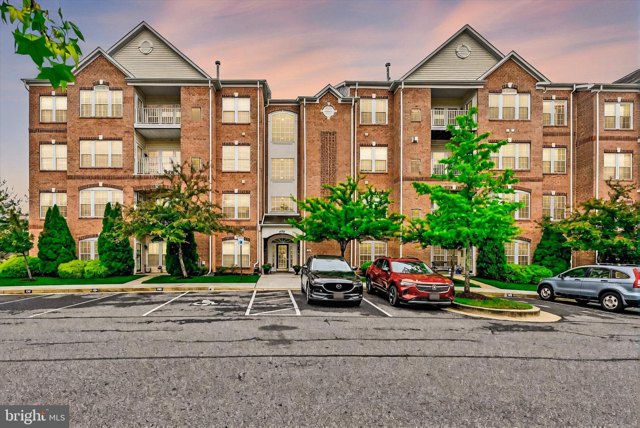 WINDSOR AT PERRY HALL FARMS - Residential