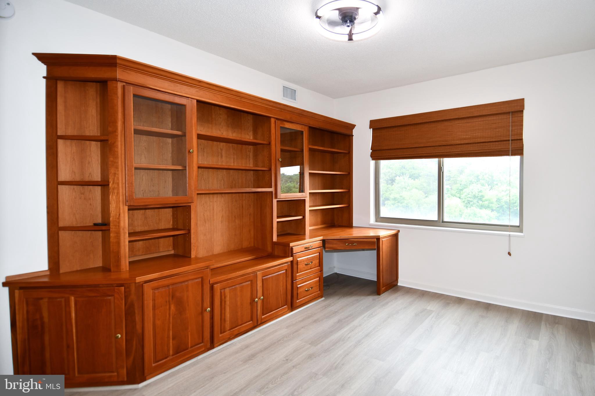 OVERLOOK AT LEISURE WORLD - Residential