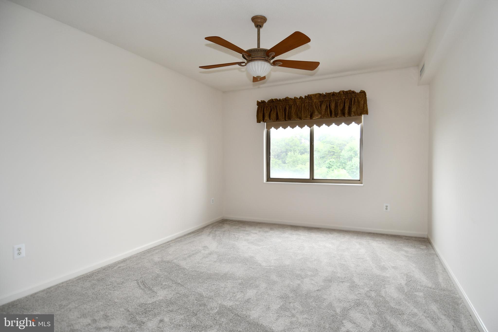OVERLOOK AT LEISURE WORLD - Residential