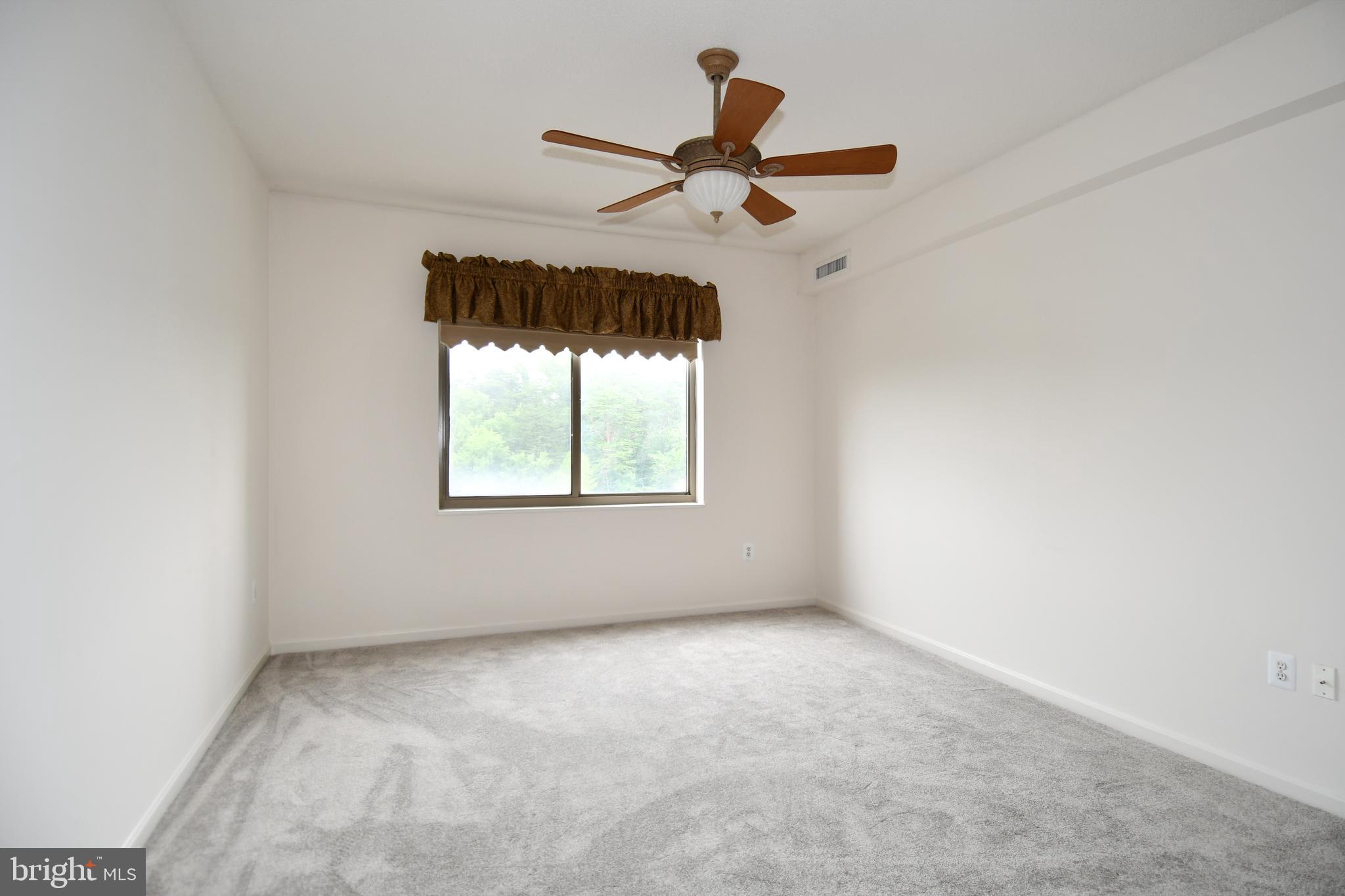 OVERLOOK AT LEISURE WORLD - Residential