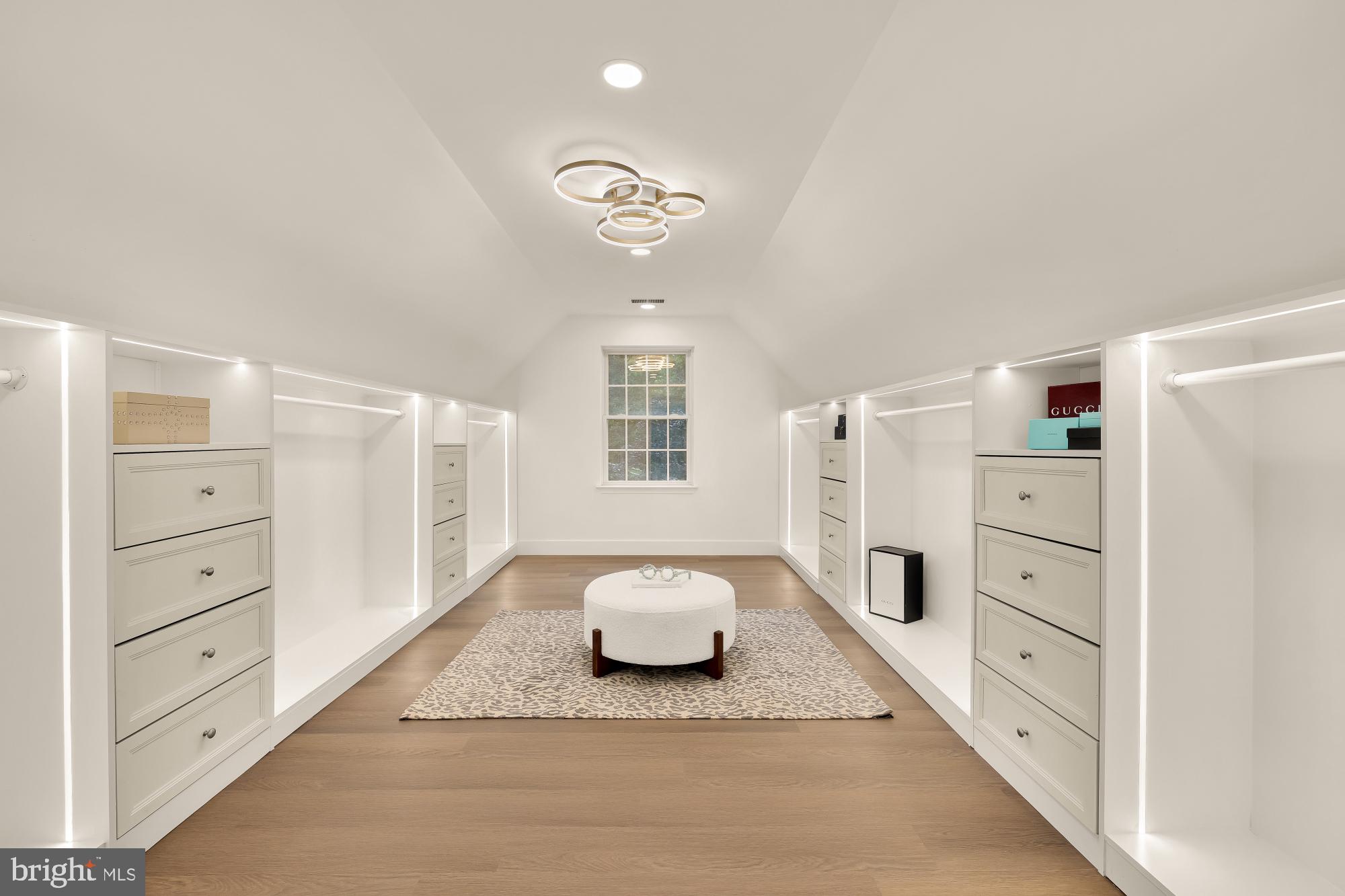 BLACK ROCK ESTATES - Residential