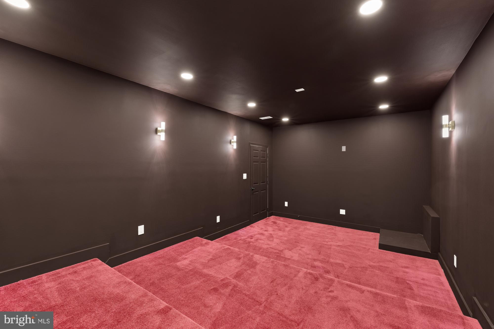 BLACK ROCK ESTATES - Residential