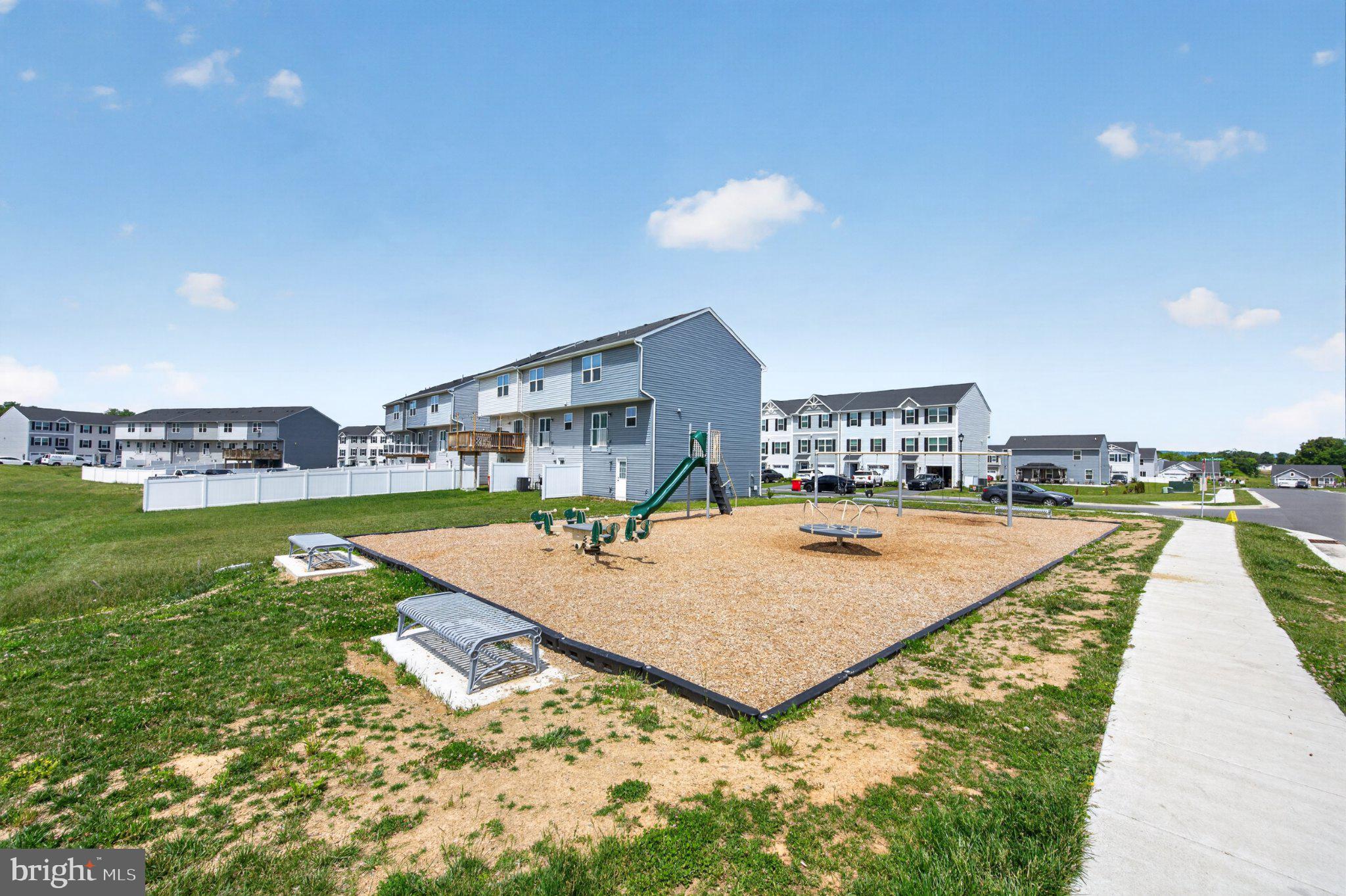 SOUTH BROOK - Residential