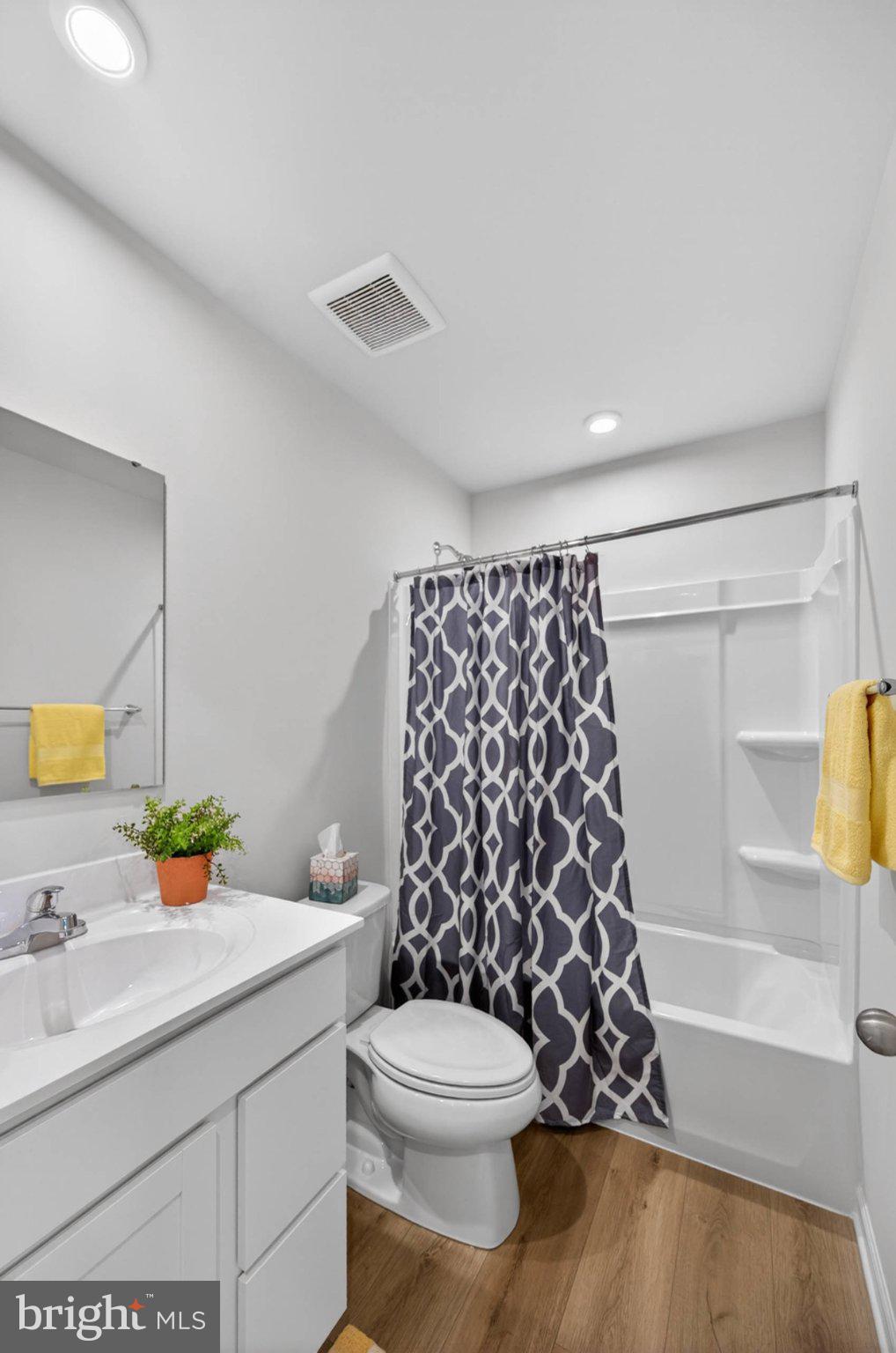 SOUTH BROOK - Residential