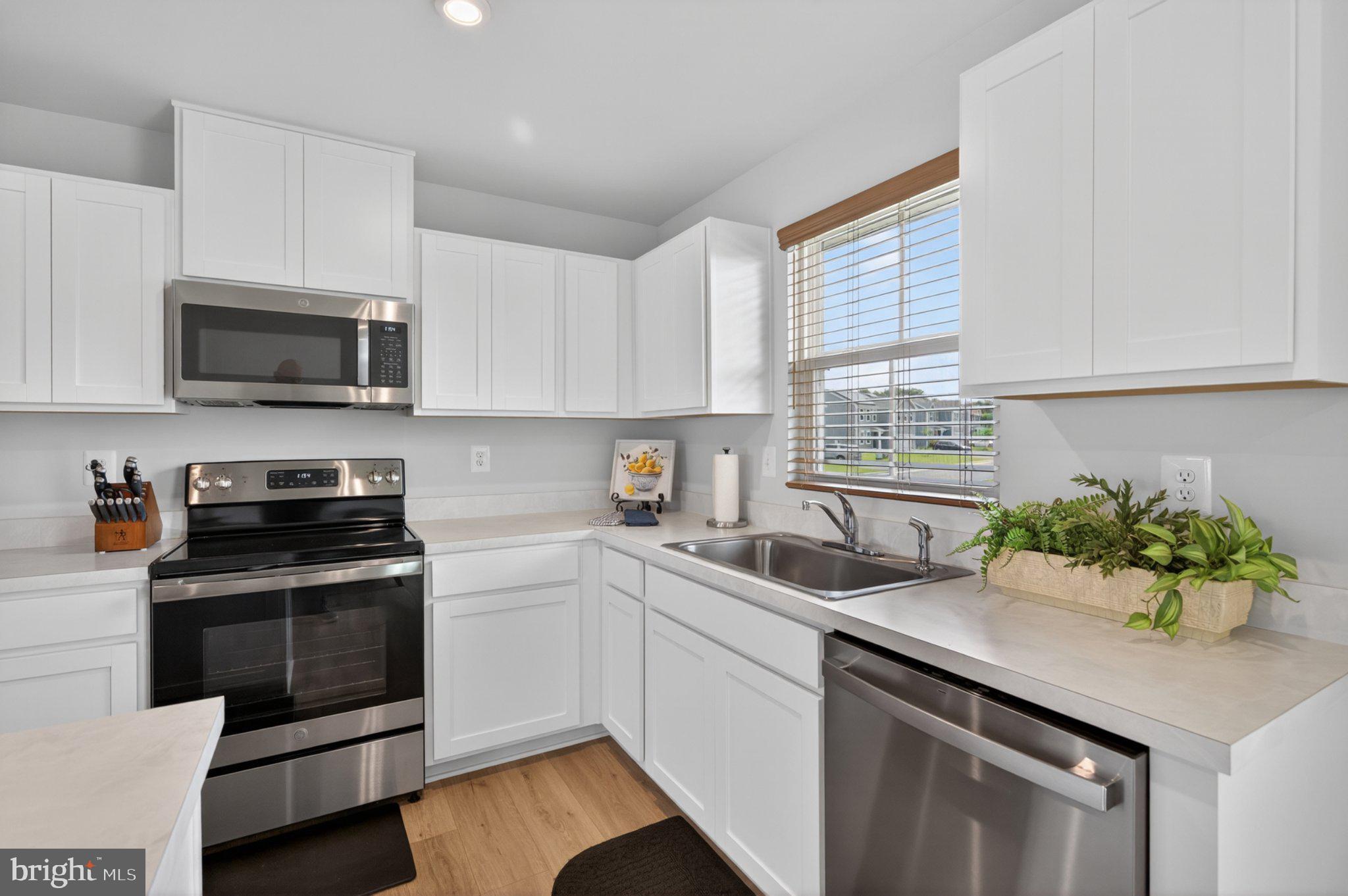 SOUTH BROOK - Residential