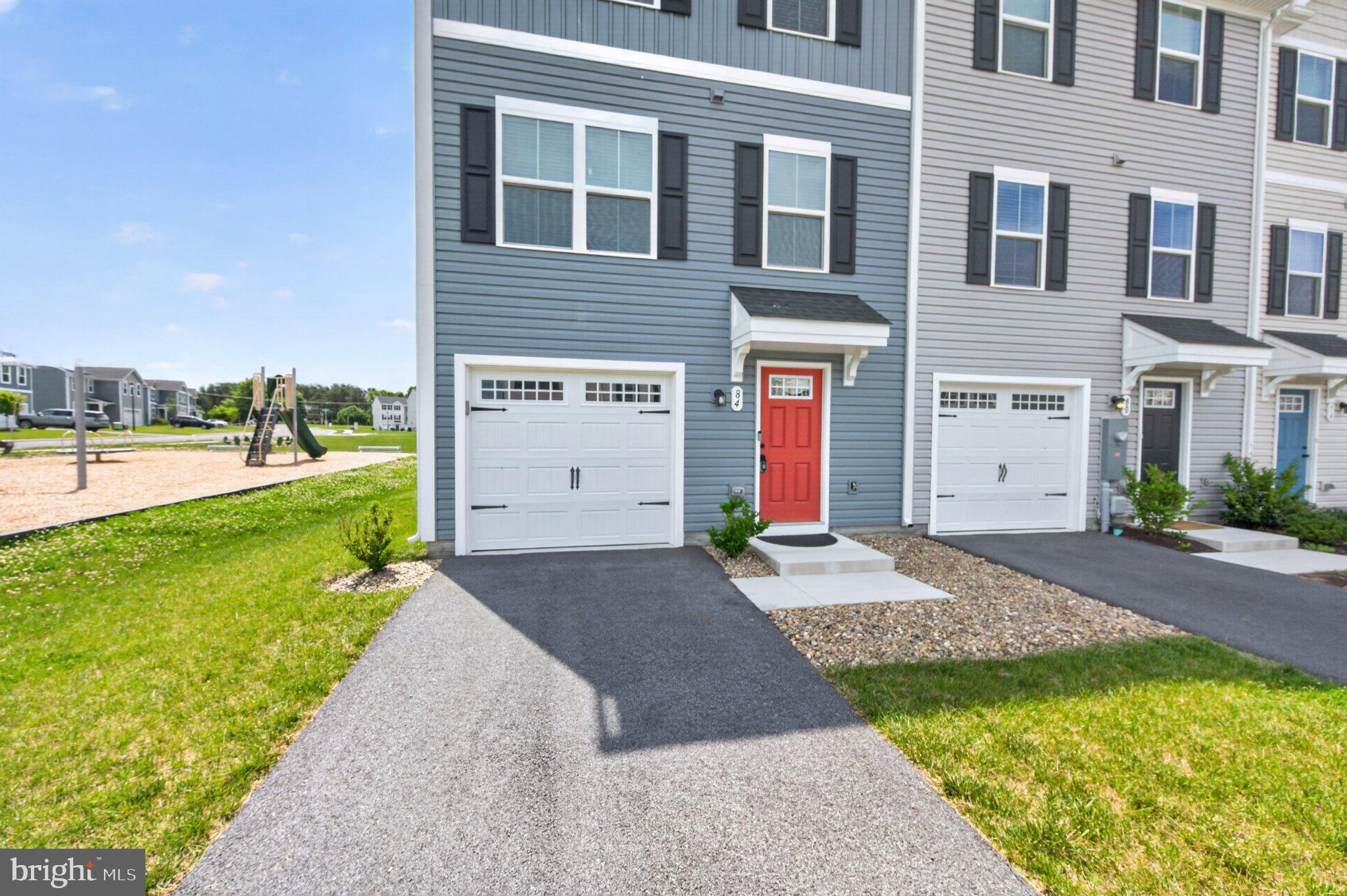 SOUTH BROOK - Residential