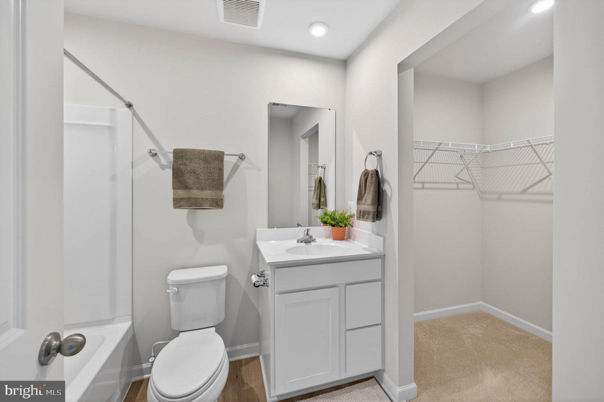 SOUTH BROOK - Residential
