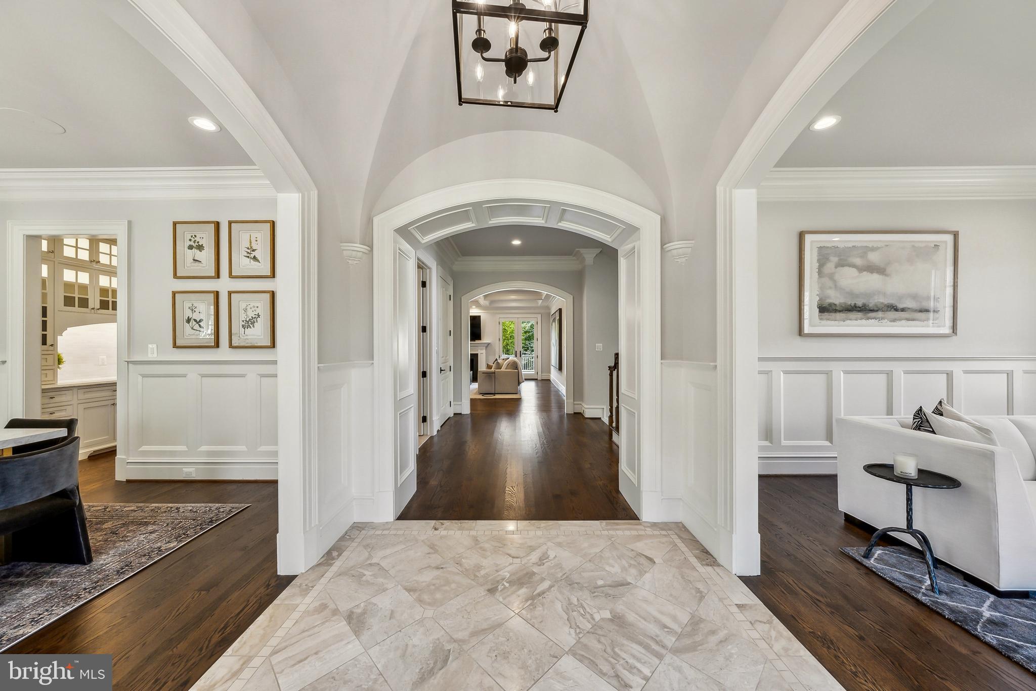 WOODSIDE ESTATES - Residential