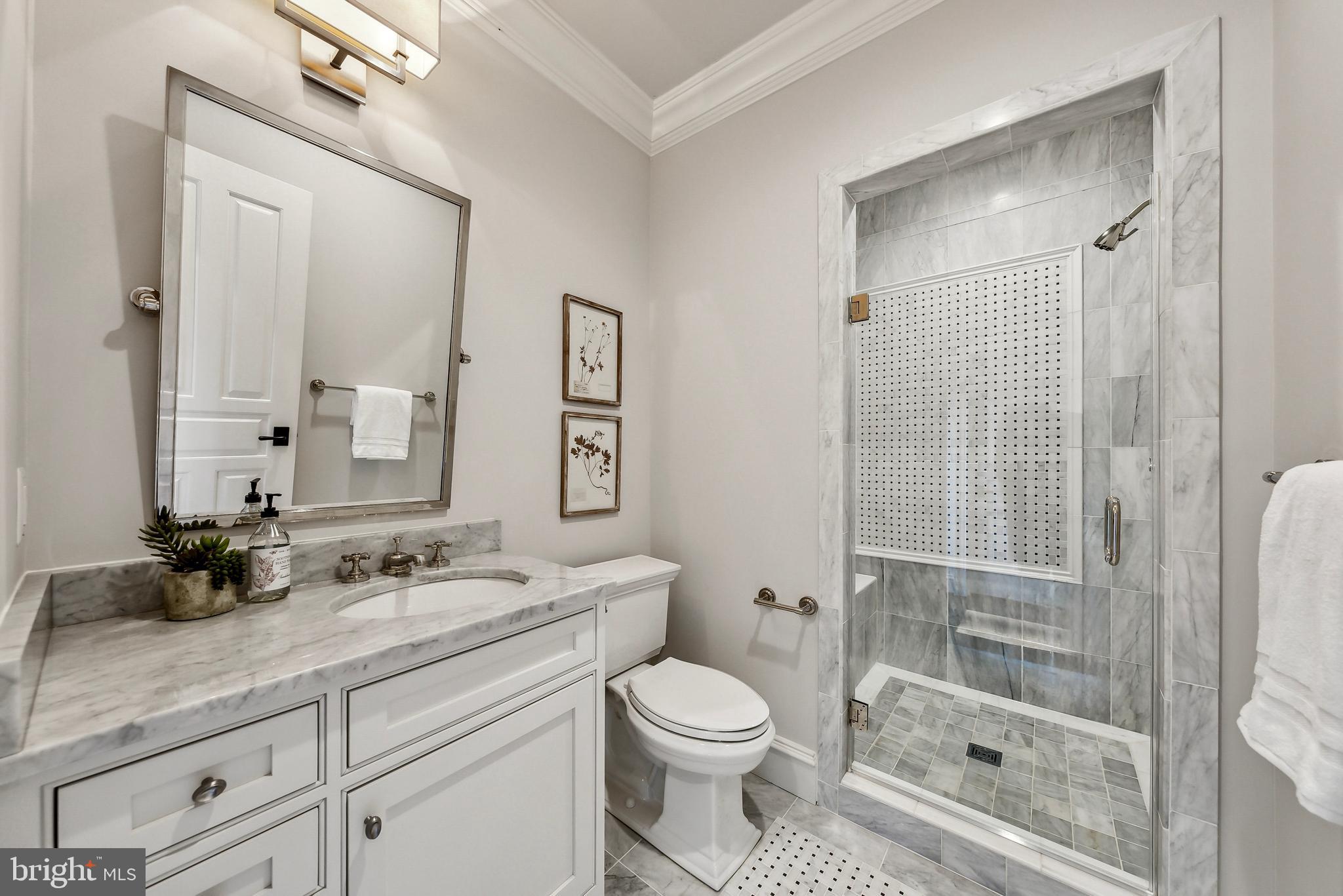 WOODSIDE ESTATES - Residential