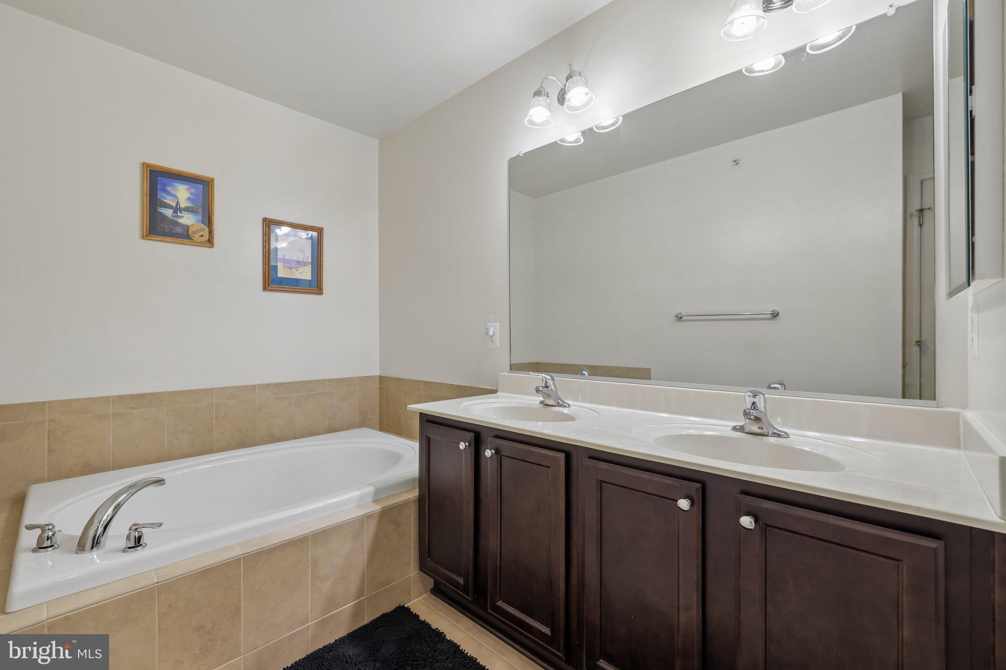 RESERVOIR RIDGE - Residential