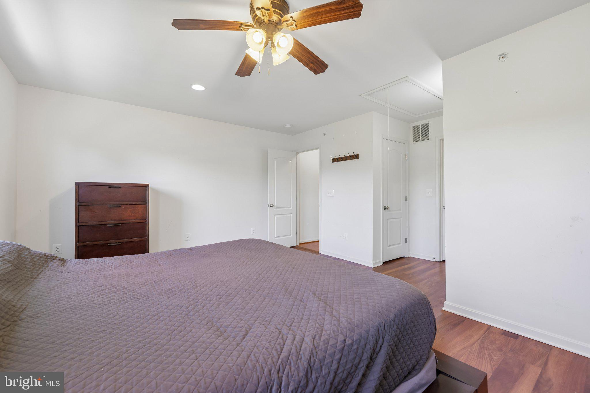 RESERVOIR RIDGE - Residential