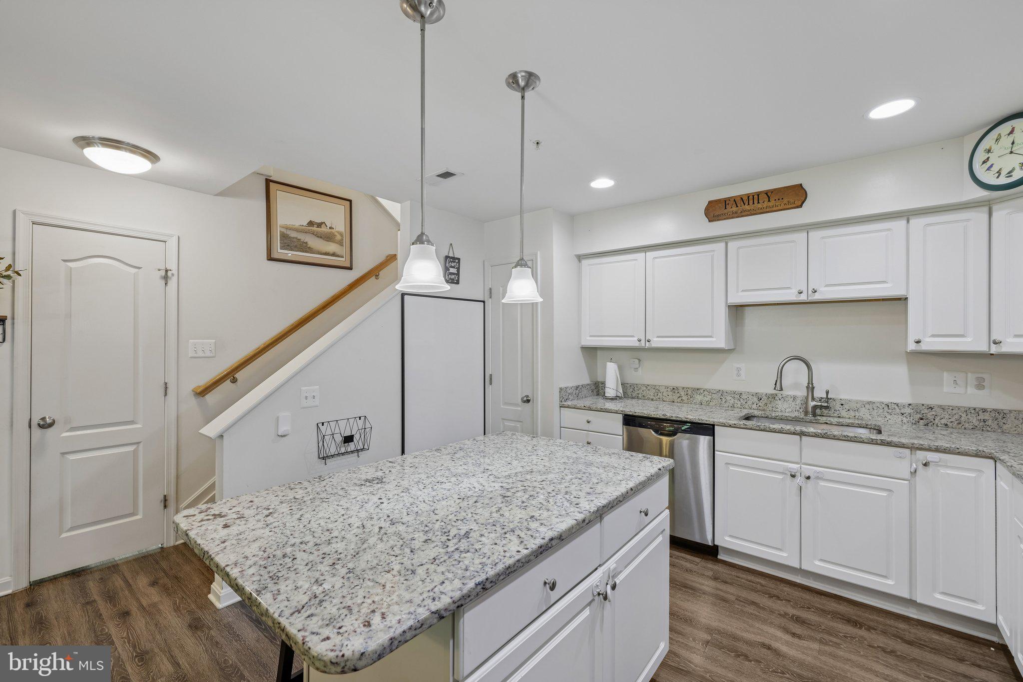 RESERVOIR RIDGE - Residential