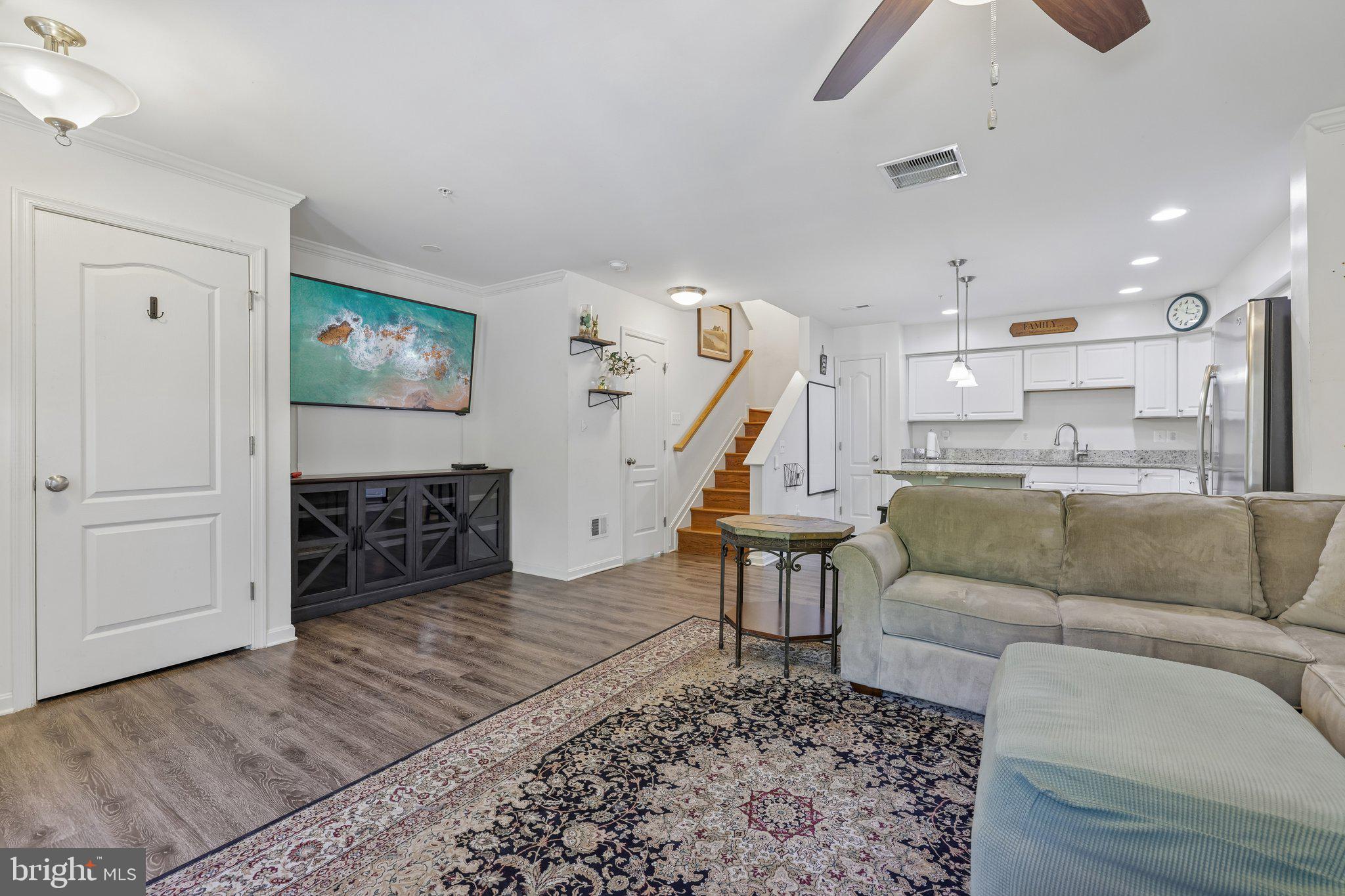 RESERVOIR RIDGE - Residential