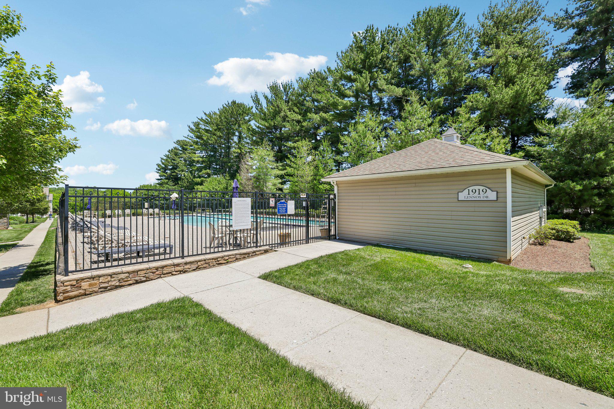 RESERVOIR RIDGE - Residential